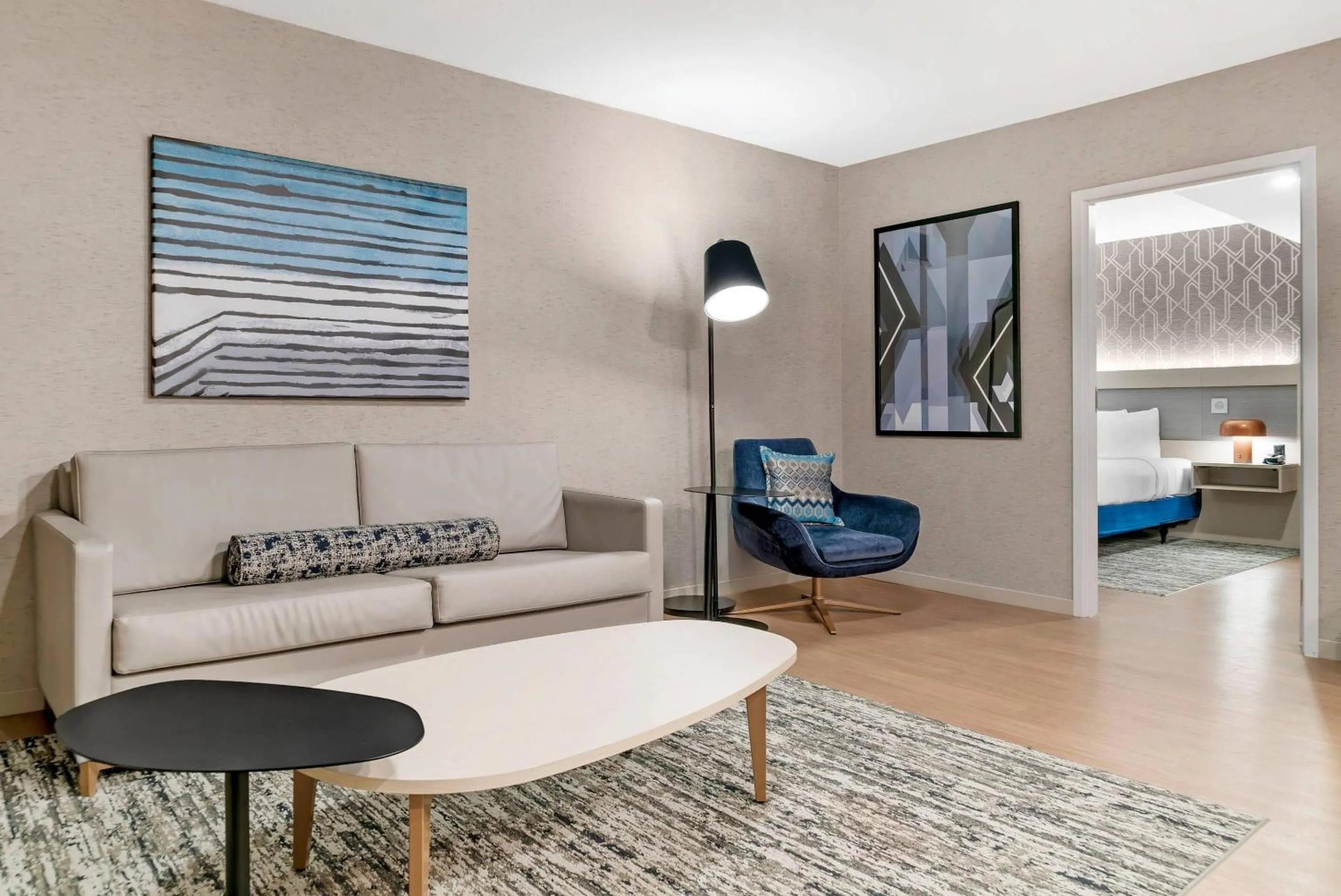 Bedroom in Radisson Plaza Hotel at Kalamazoo Center