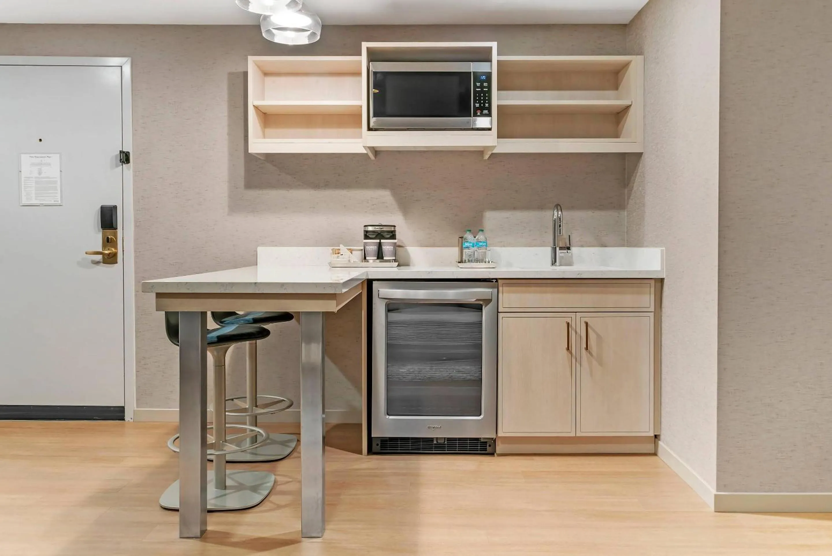 Bedroom in Radisson Plaza Hotel at Kalamazoo Center