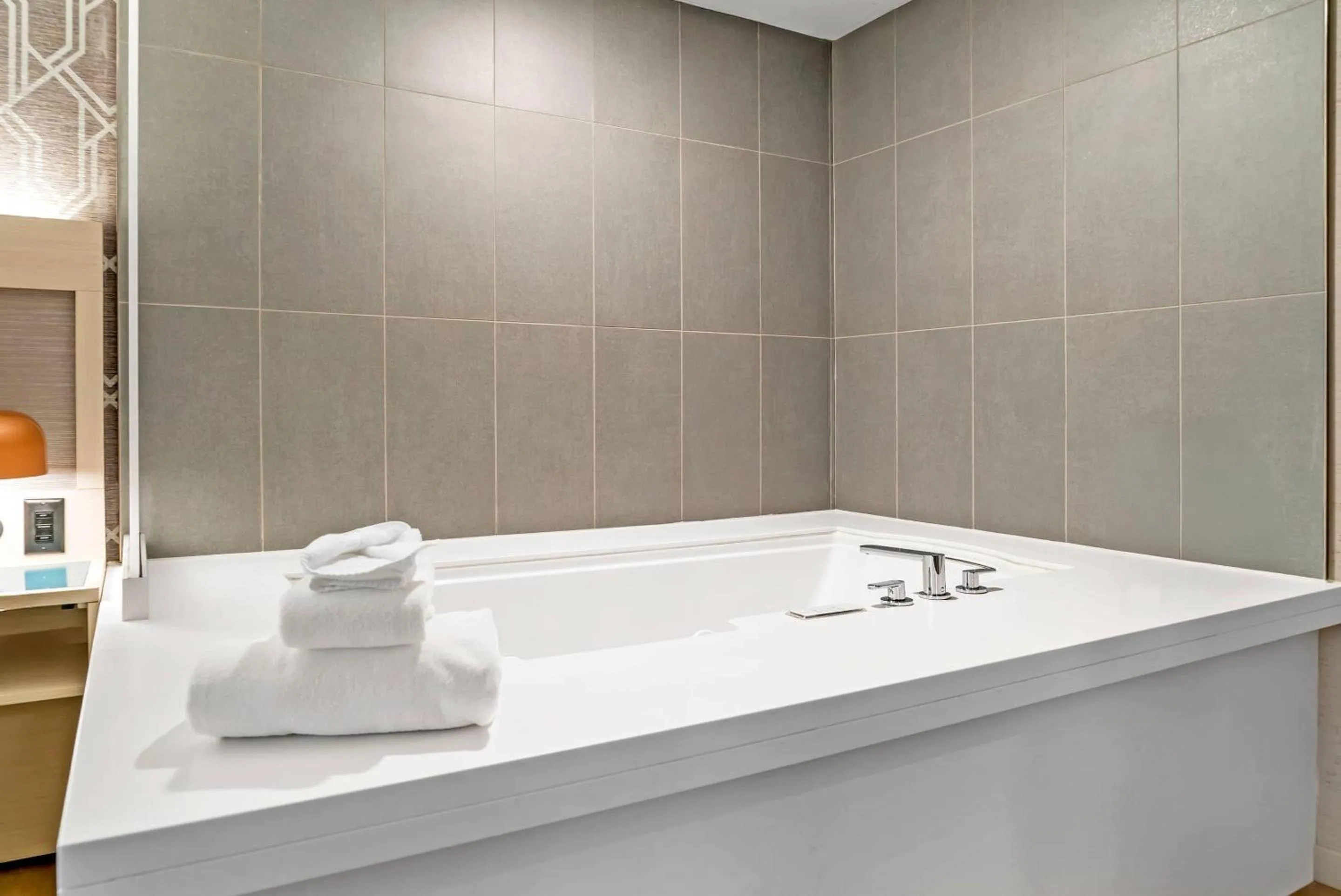 Bedroom in Radisson Plaza Hotel at Kalamazoo Center