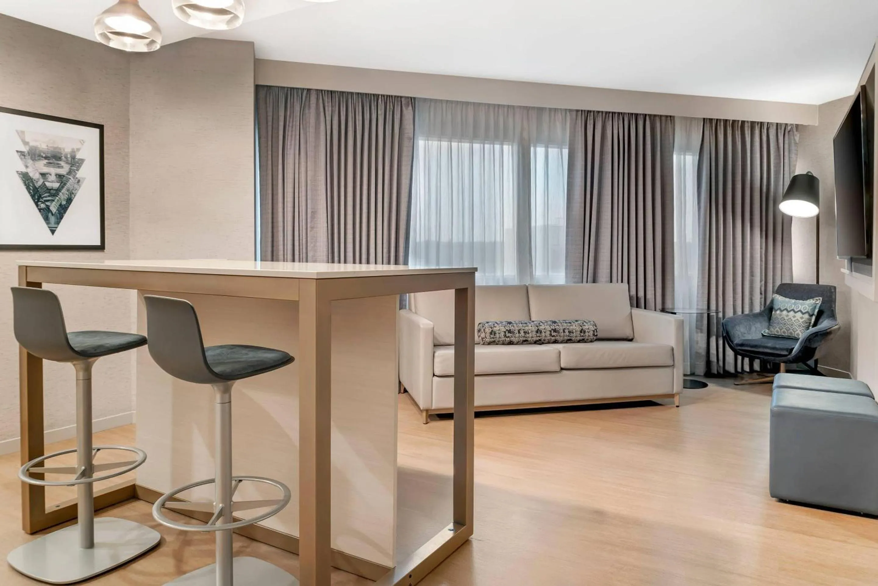 Bedroom in Radisson Plaza Hotel at Kalamazoo Center