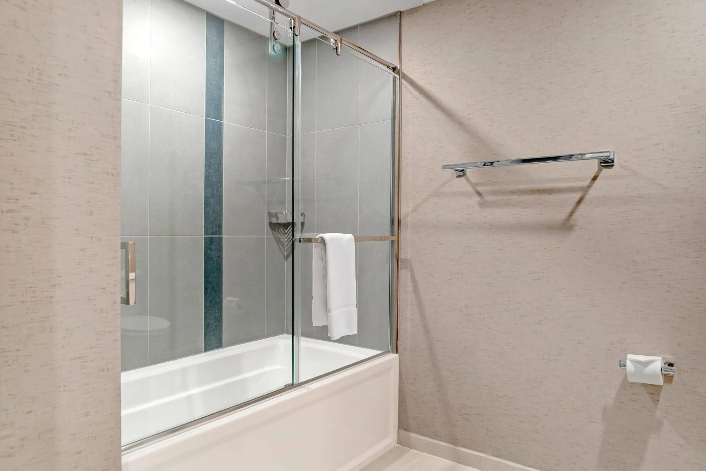 Bedroom in Radisson Plaza Hotel at Kalamazoo Center