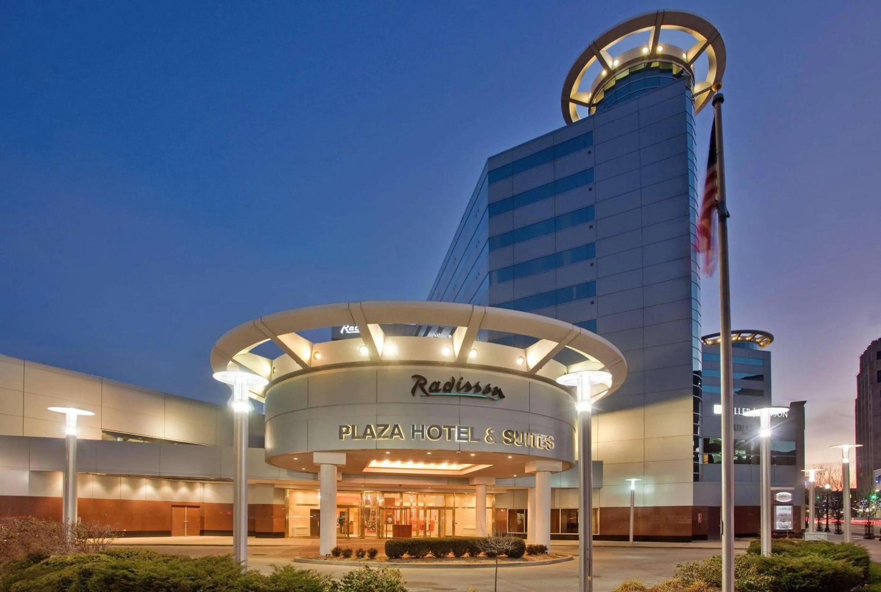 Property building in Radisson Plaza Hotel at Kalamazoo Center