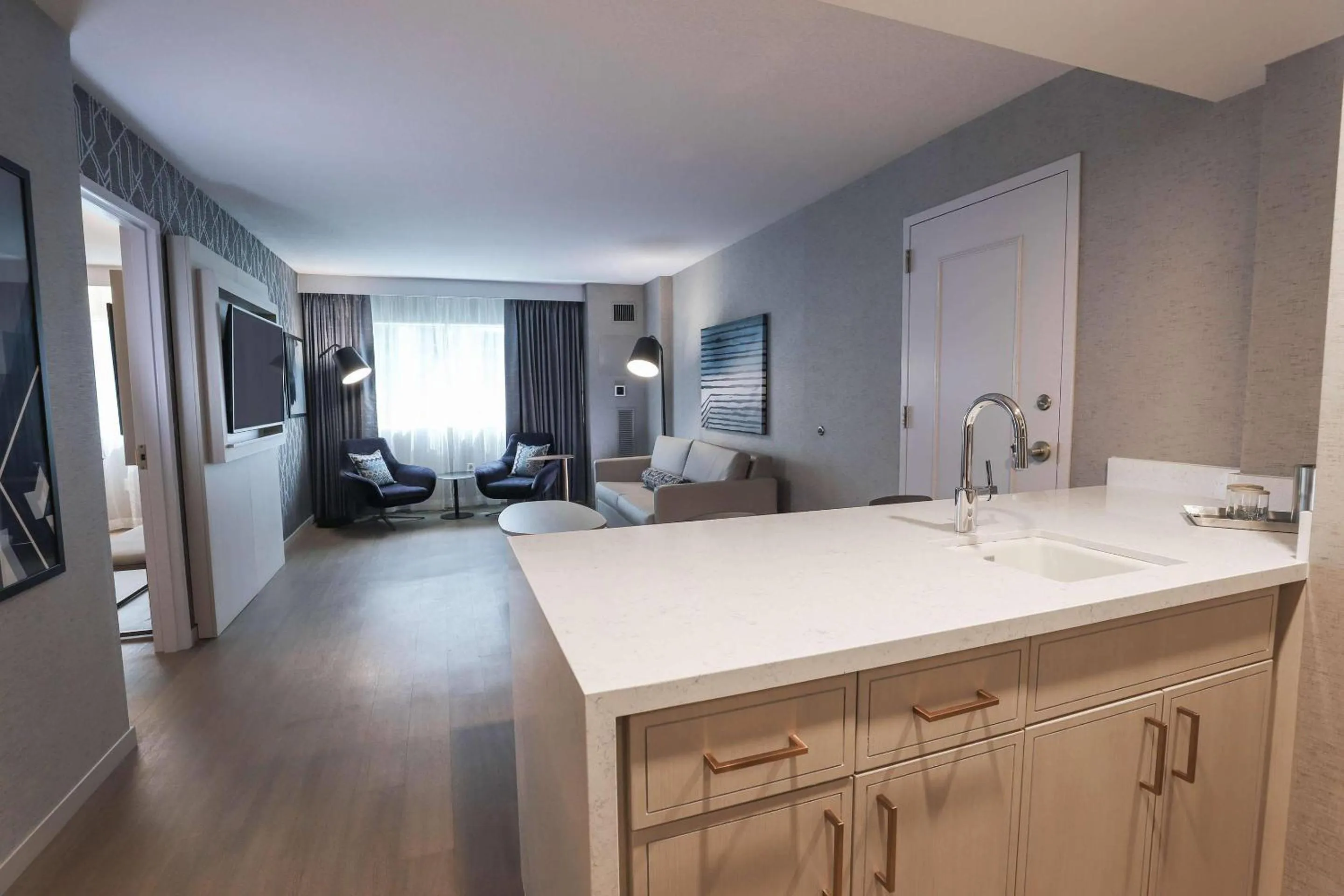 Bedroom in Radisson Plaza Hotel at Kalamazoo Center