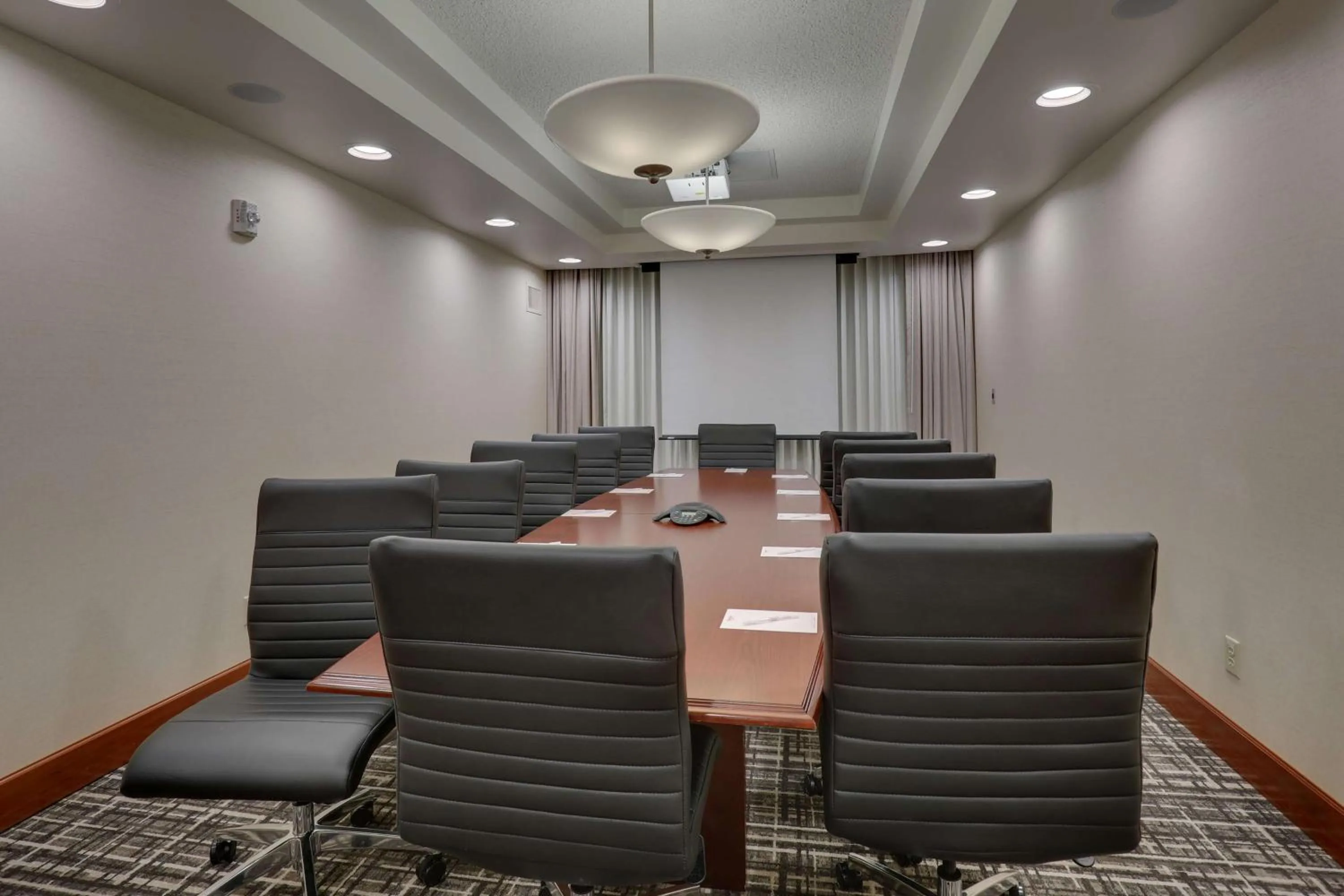 Bedroom in Drury Plaza Hotel Nashville Franklin