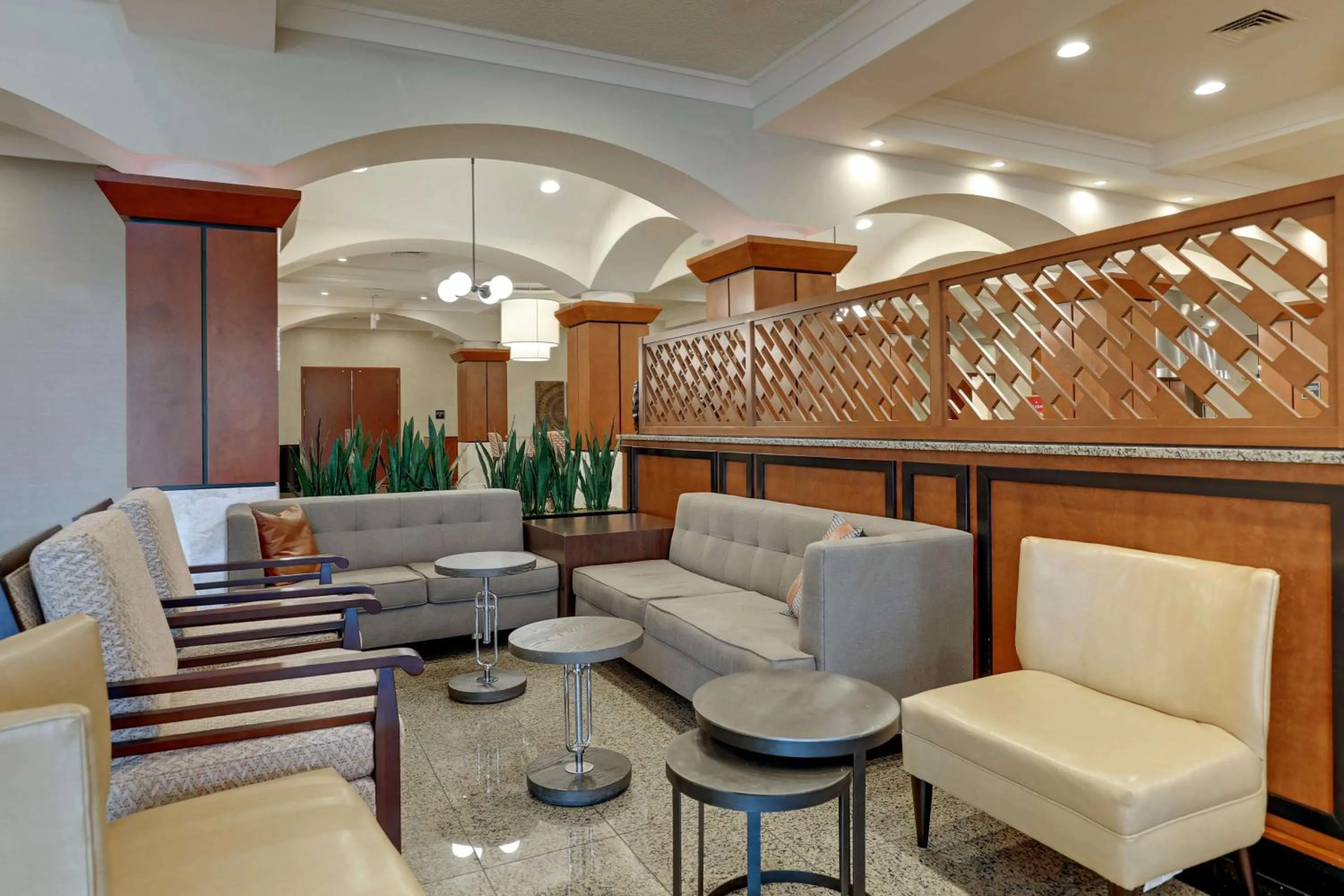 Lobby or reception in Drury Plaza Hotel Nashville Franklin