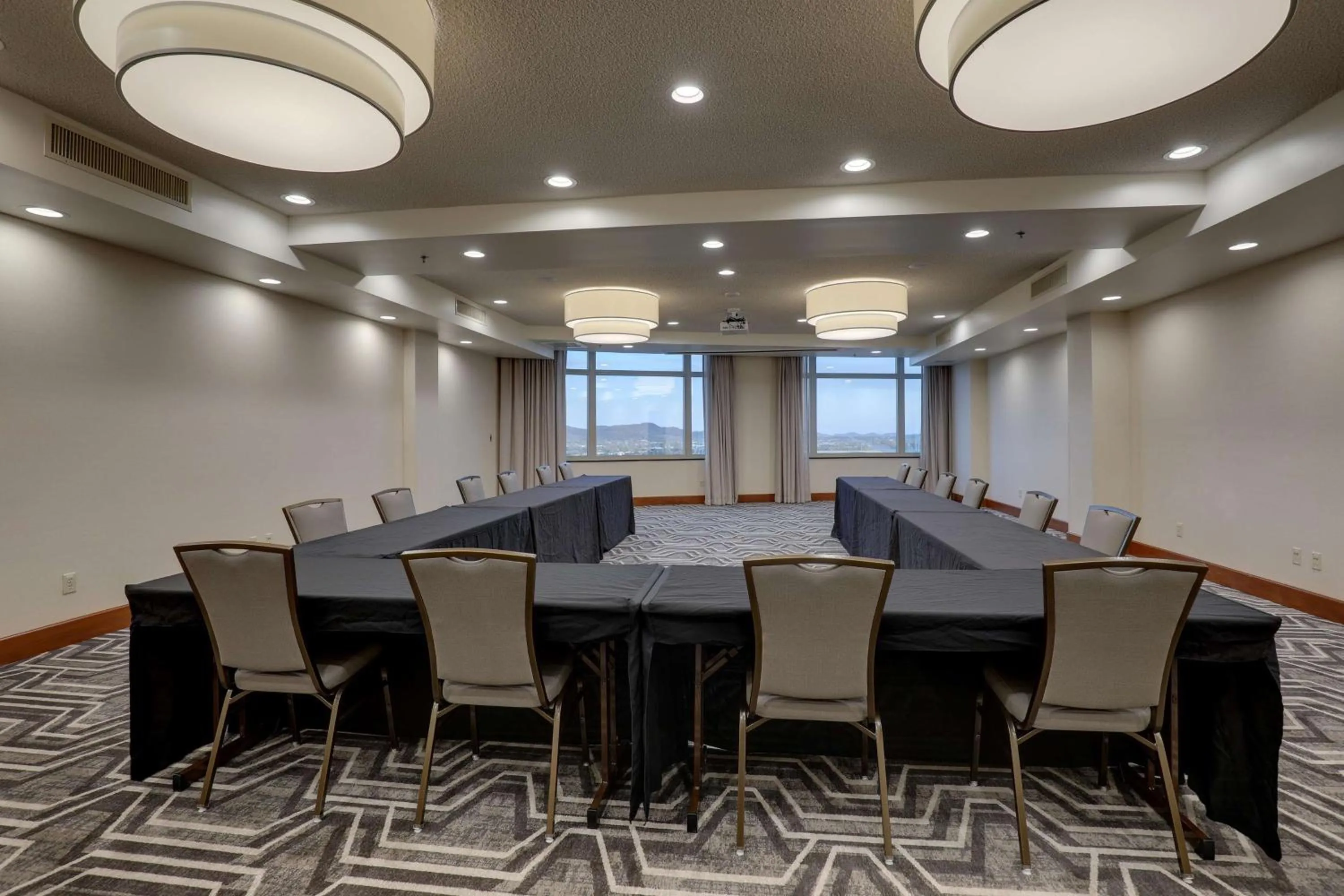 Bedroom in Drury Plaza Hotel Nashville Franklin