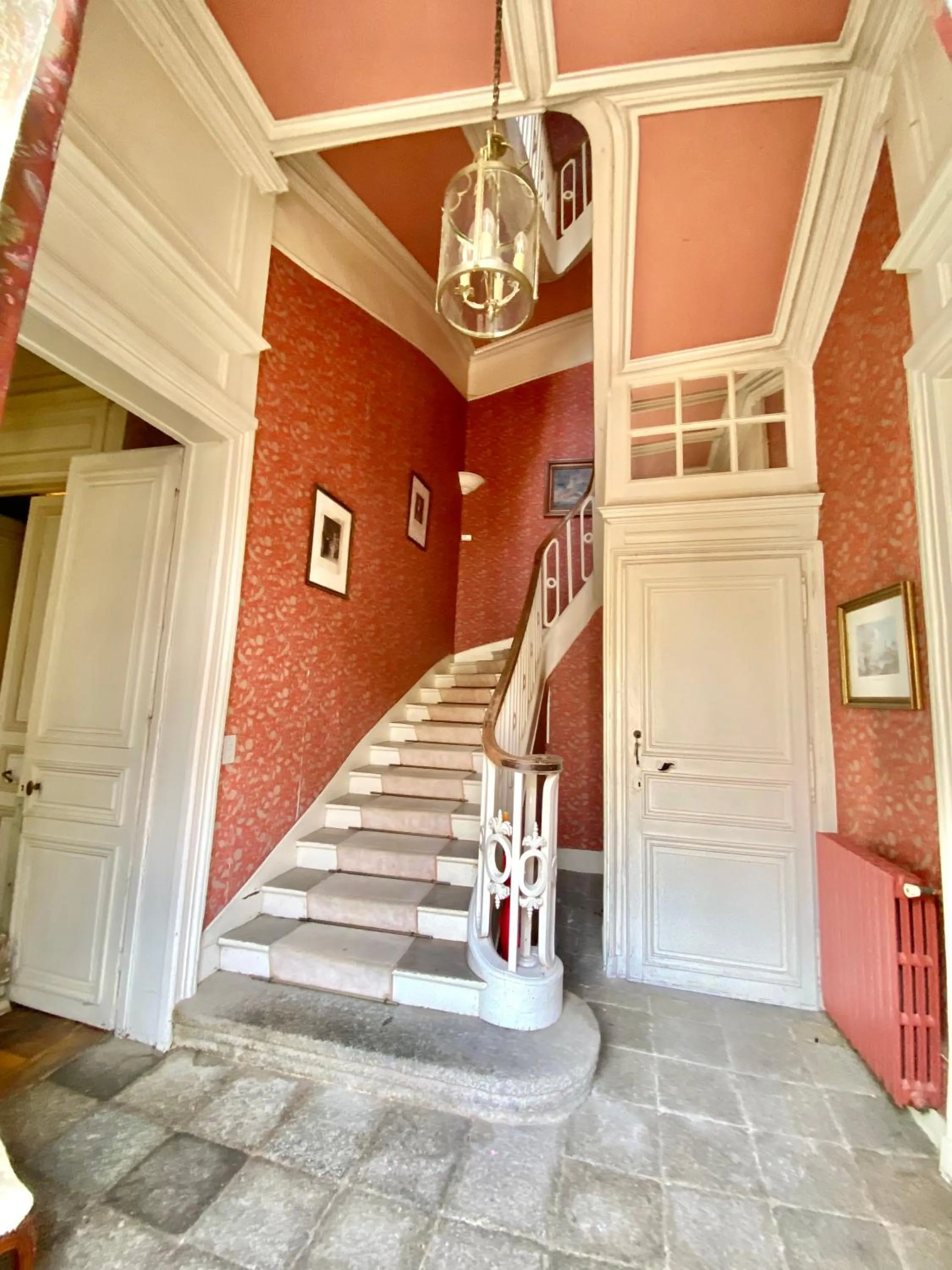Property building in L'Hotel de Hercé Chambre d'Hote