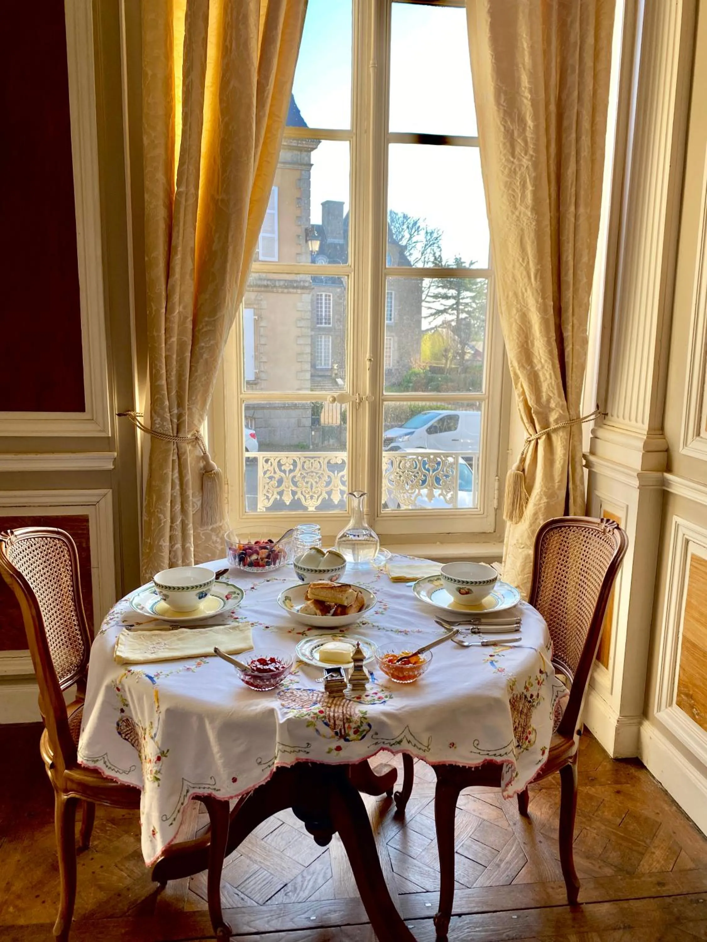 L'Hotel de Hercé Chambre d'Hote