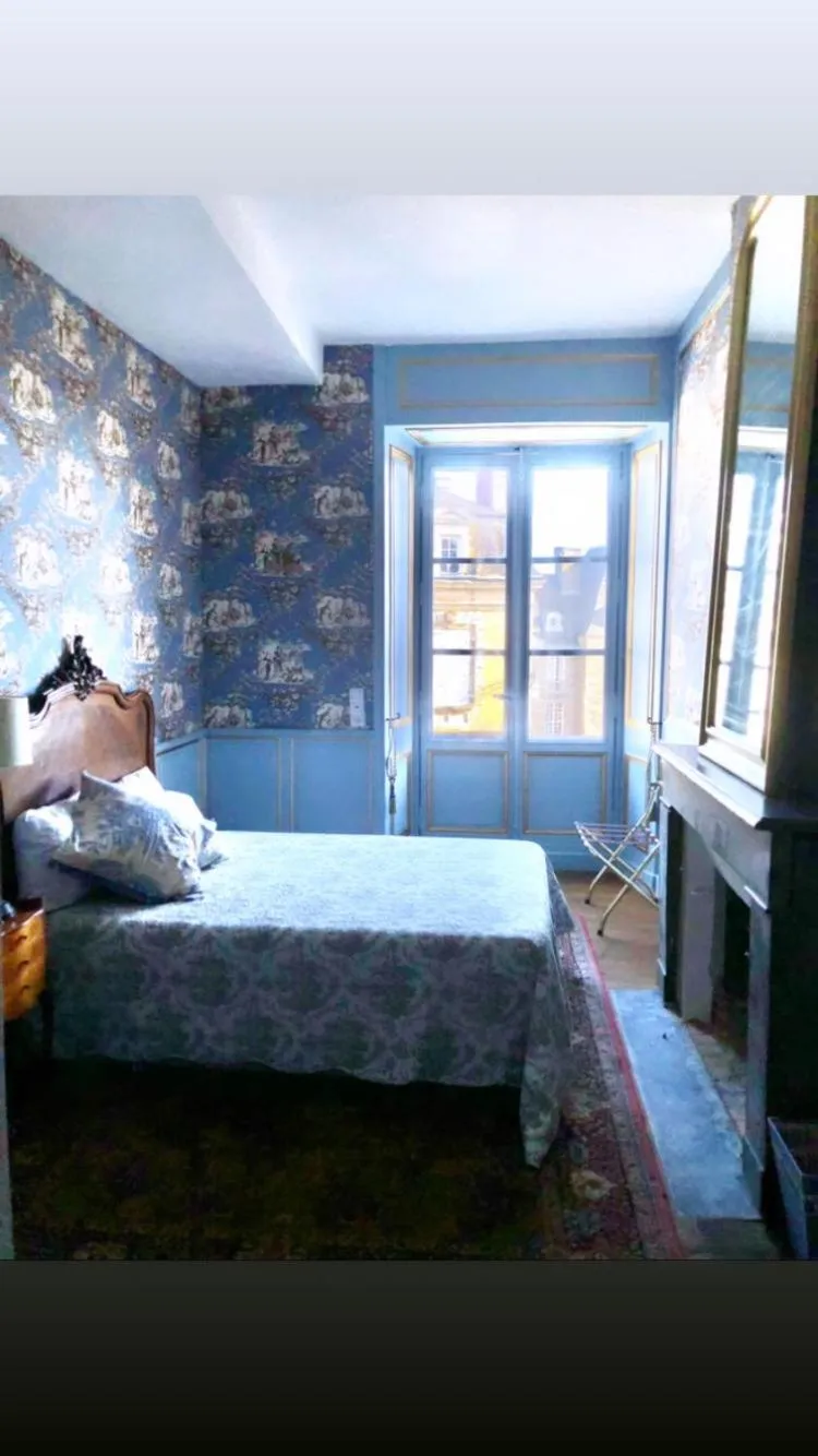 Bed in L'Hotel de Hercé Chambre d'Hote