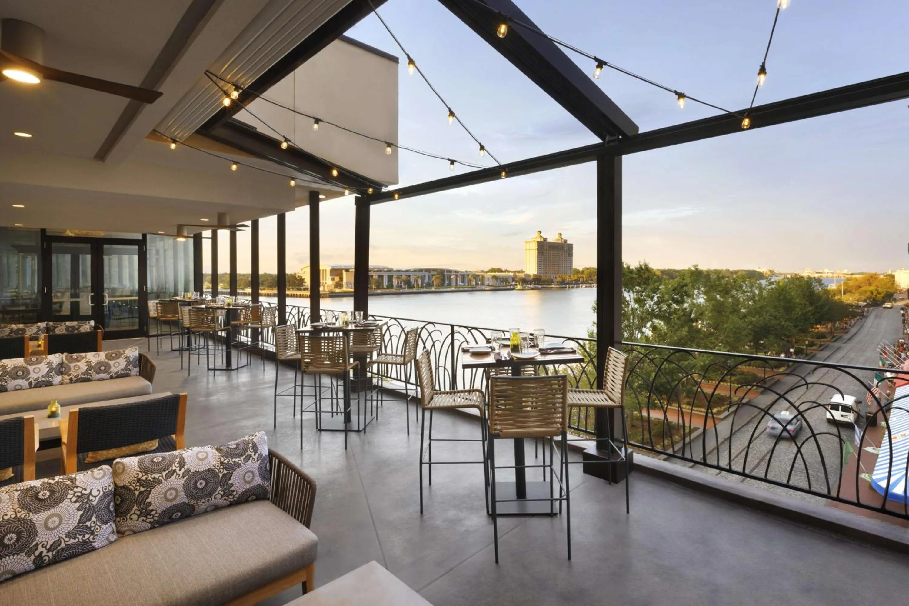 Restaurant/places to eat in Hyatt Regency Savannah