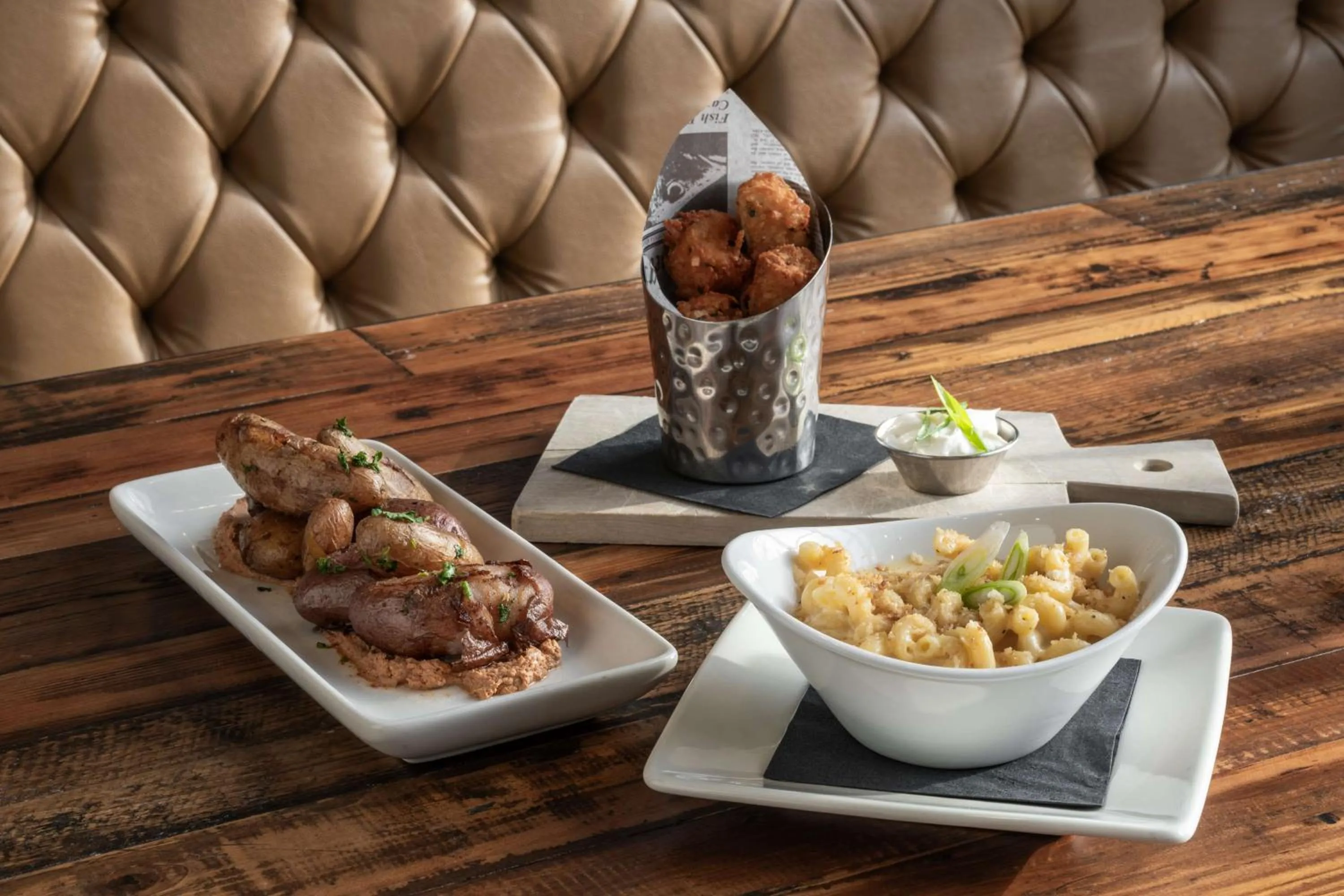 Restaurant/places to eat in Hilton Garden Inn Toledo Downtown