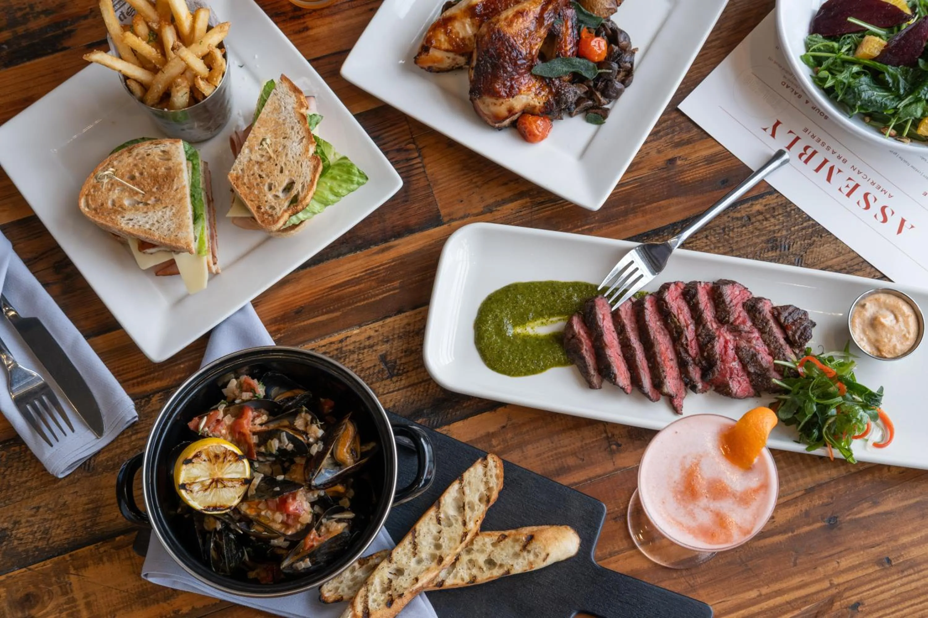 Restaurant/places to eat in Hilton Garden Inn Toledo Downtown