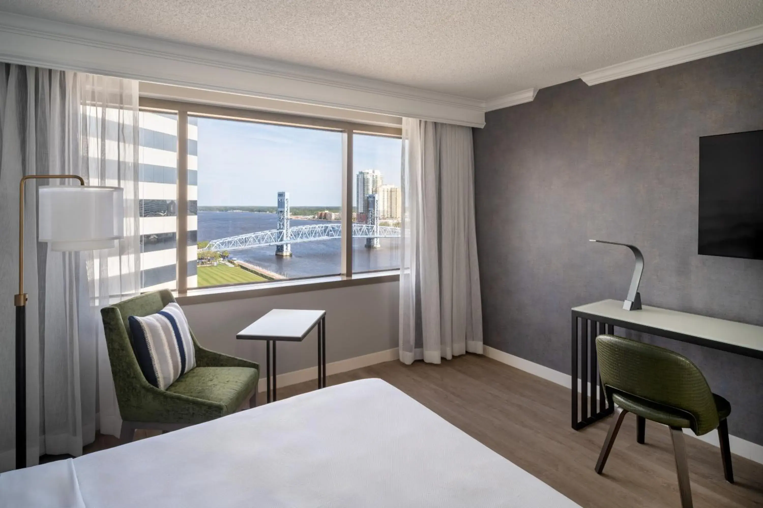 King Room with River View in Marriott Jacksonville Downtown King Room with River View in Marriott Jacksonville Downtown