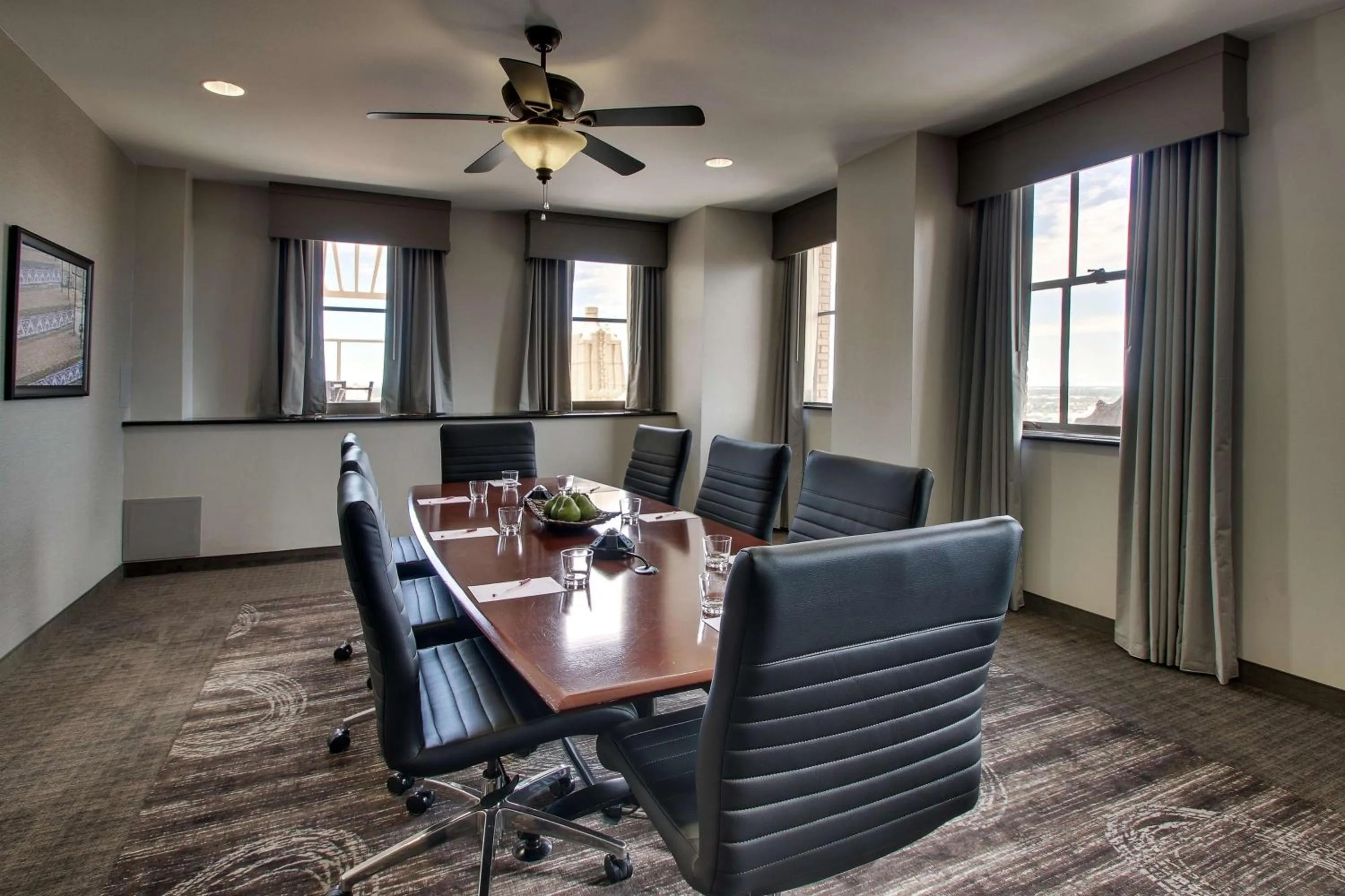 Meeting/conference room in Drury Plaza Hotel San Antonio Riverwalk