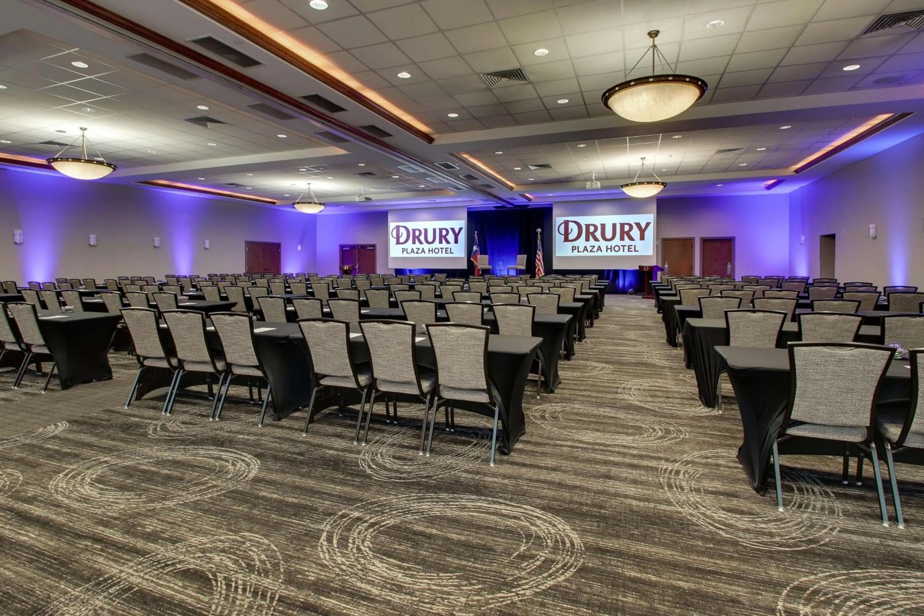 On site in Drury Plaza Hotel San Antonio Riverwalk