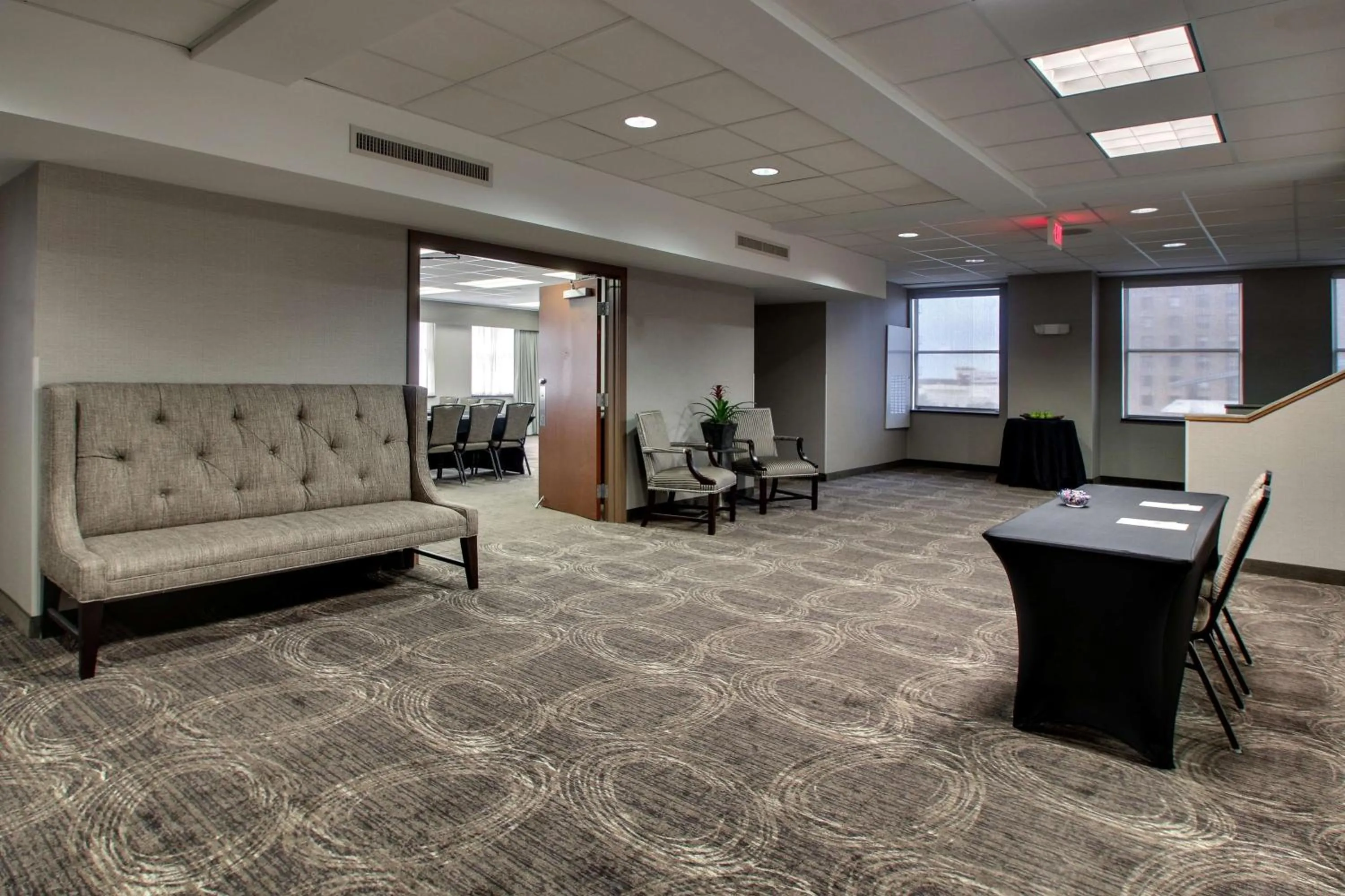 Meeting/conference room in Drury Plaza Hotel San Antonio Riverwalk