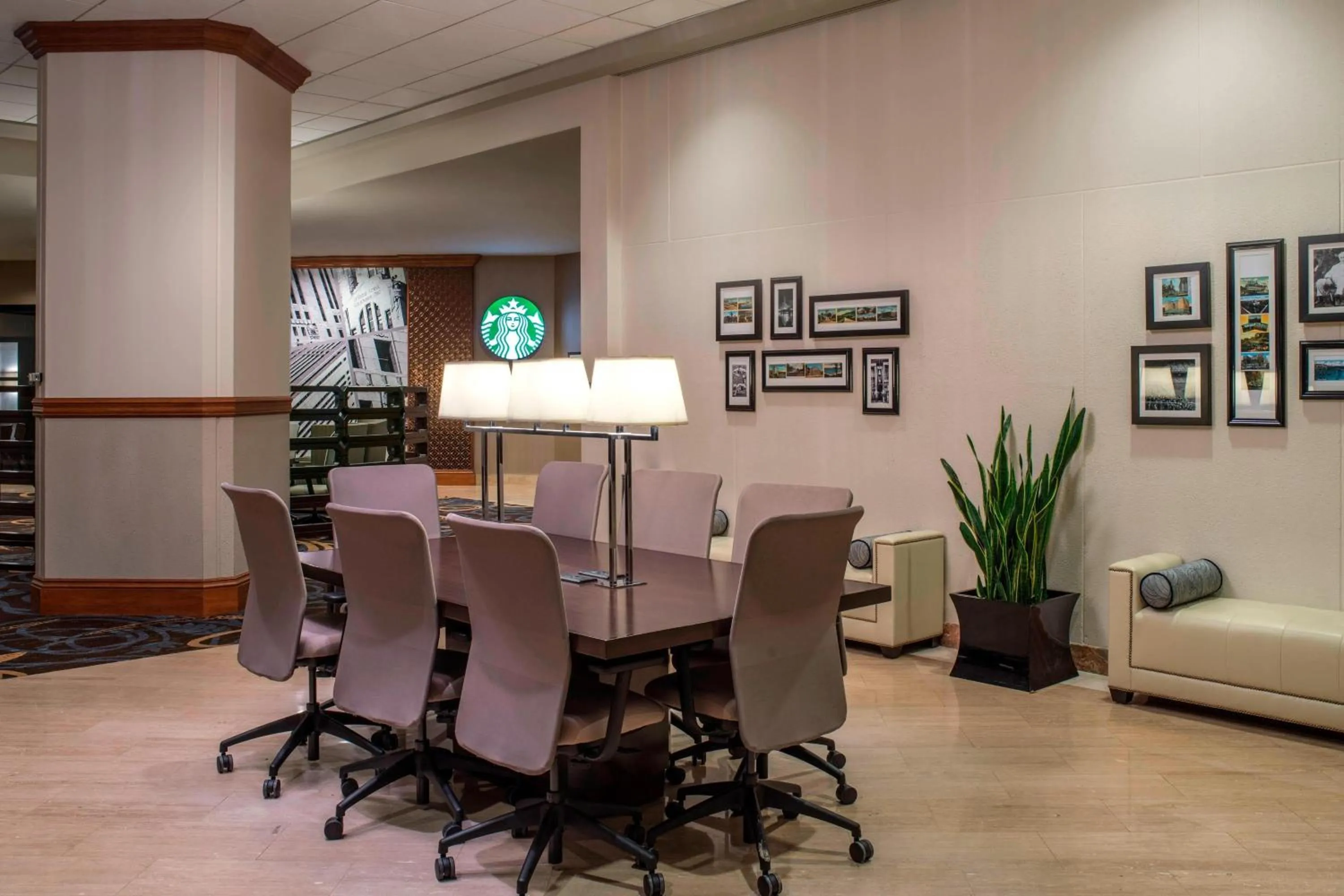 Lobby or reception in The Plaza Hotel Columbus at Capitol Square