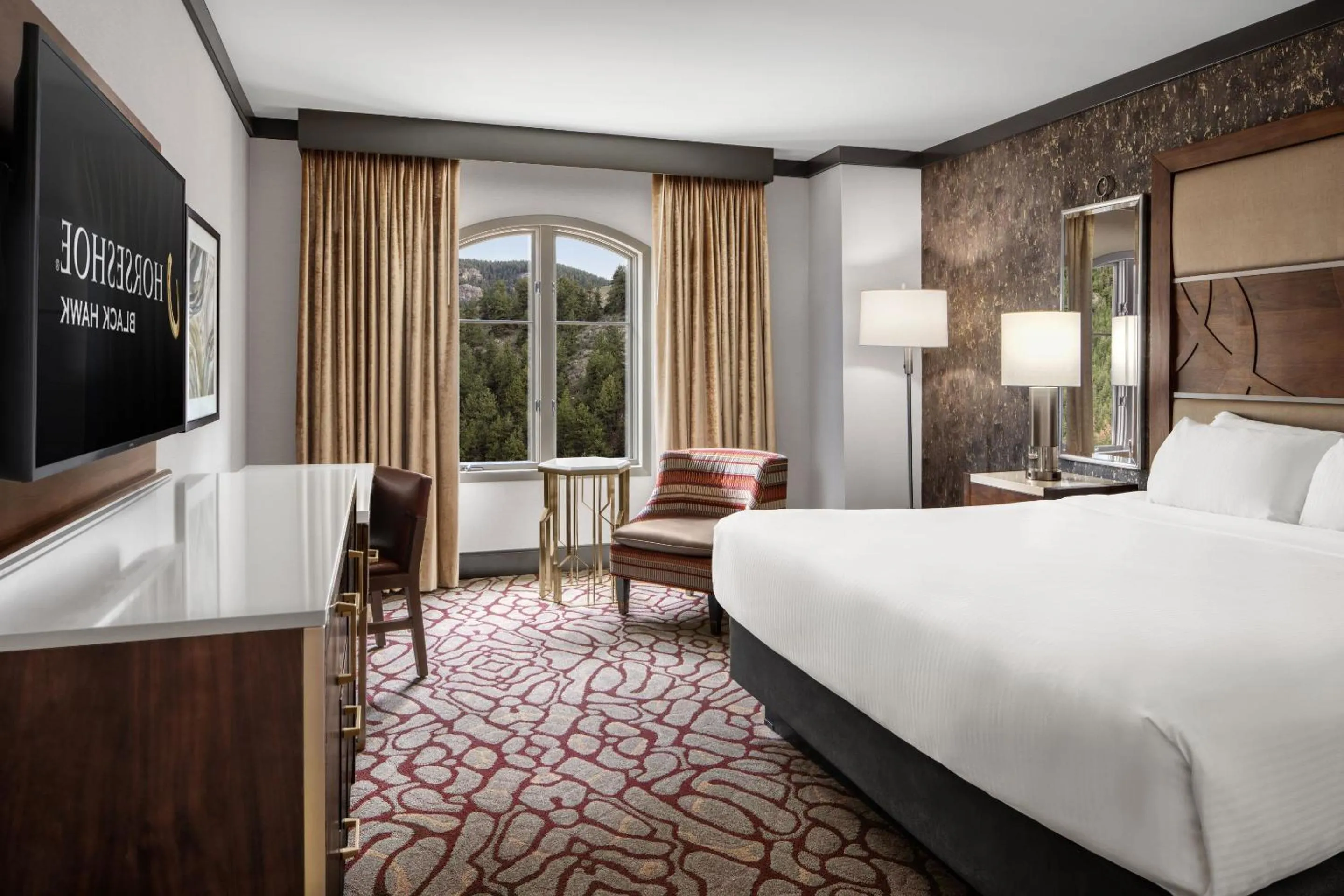 Bed in Horseshoe Black Hawk, A Caesars Destination