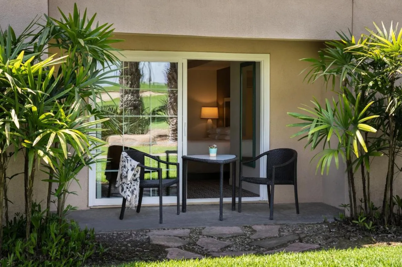 Patio in Hyatt Regency Newport Beach