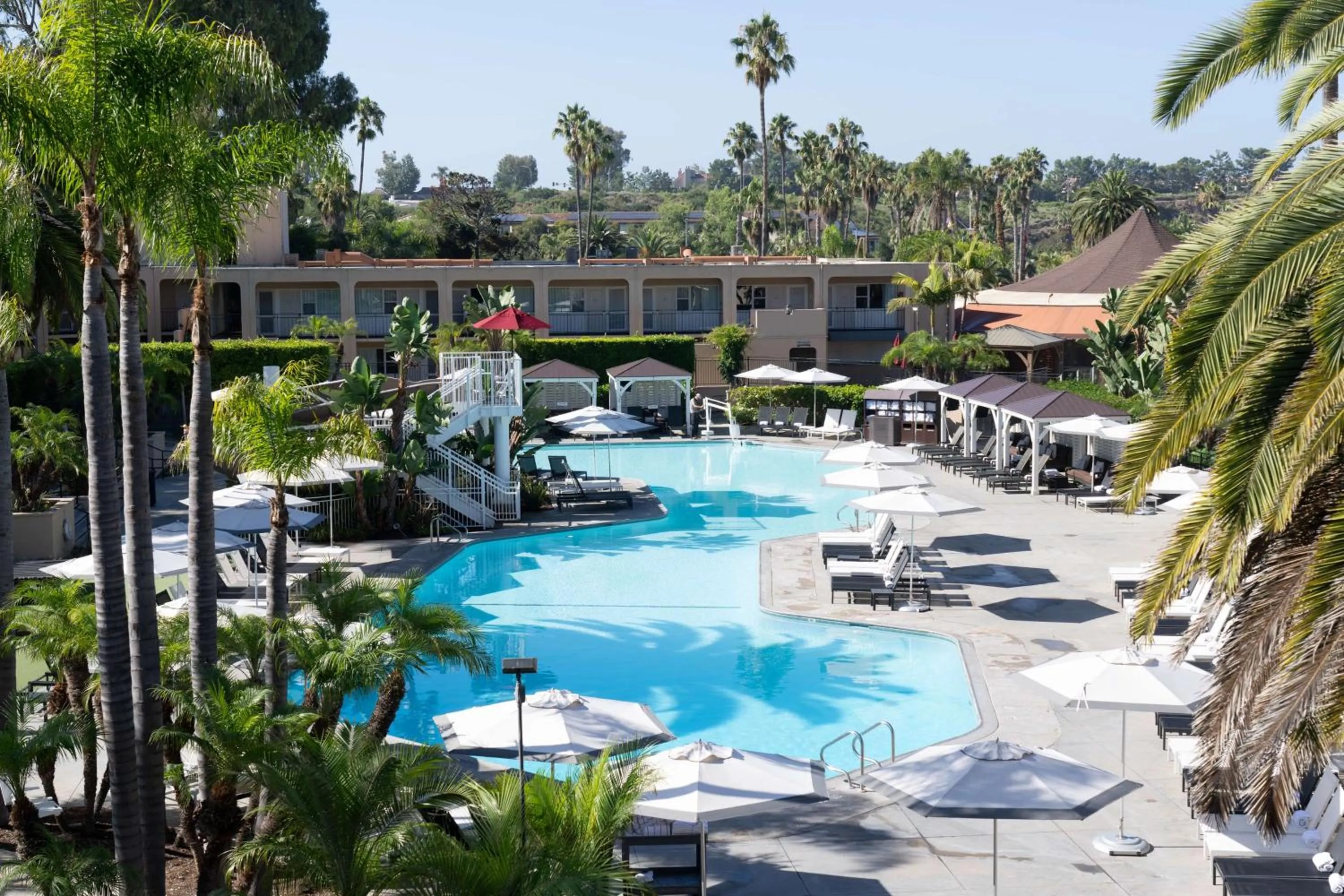 Swimming pool in Hyatt Regency Newport Beach