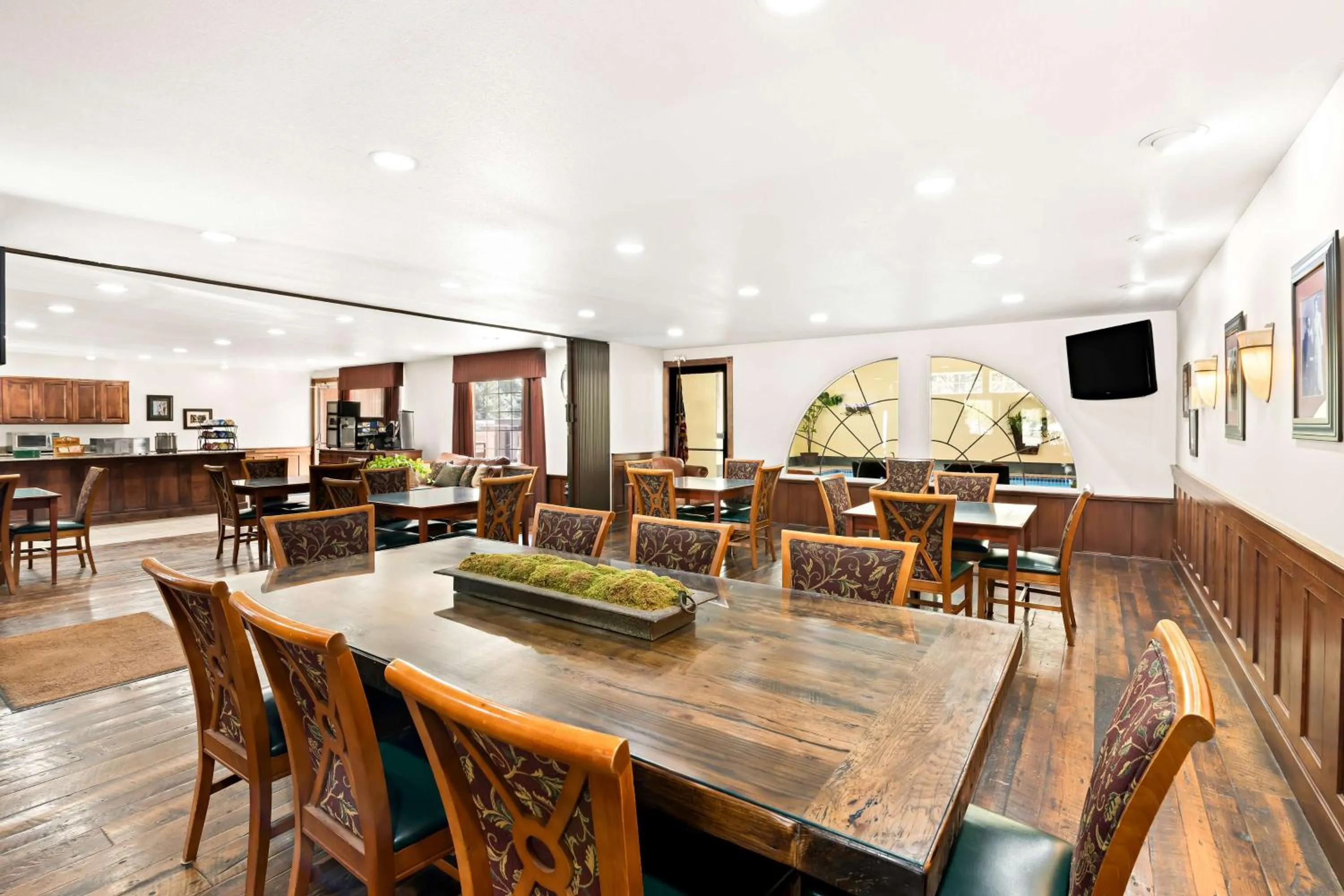 Lobby or reception in Best Western Newberry Station