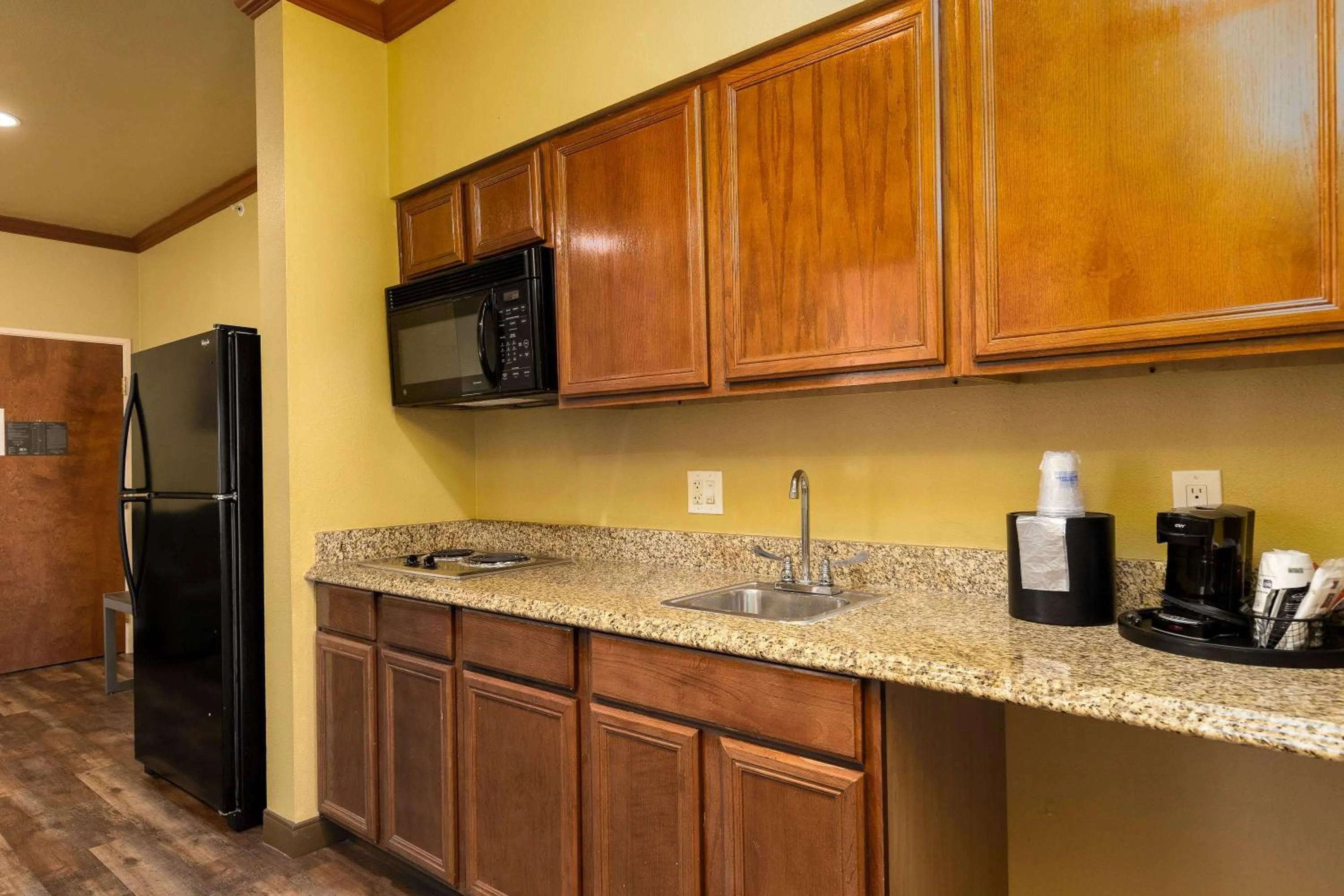 Kitchen or kitchenette in Best Western Plus Portland
