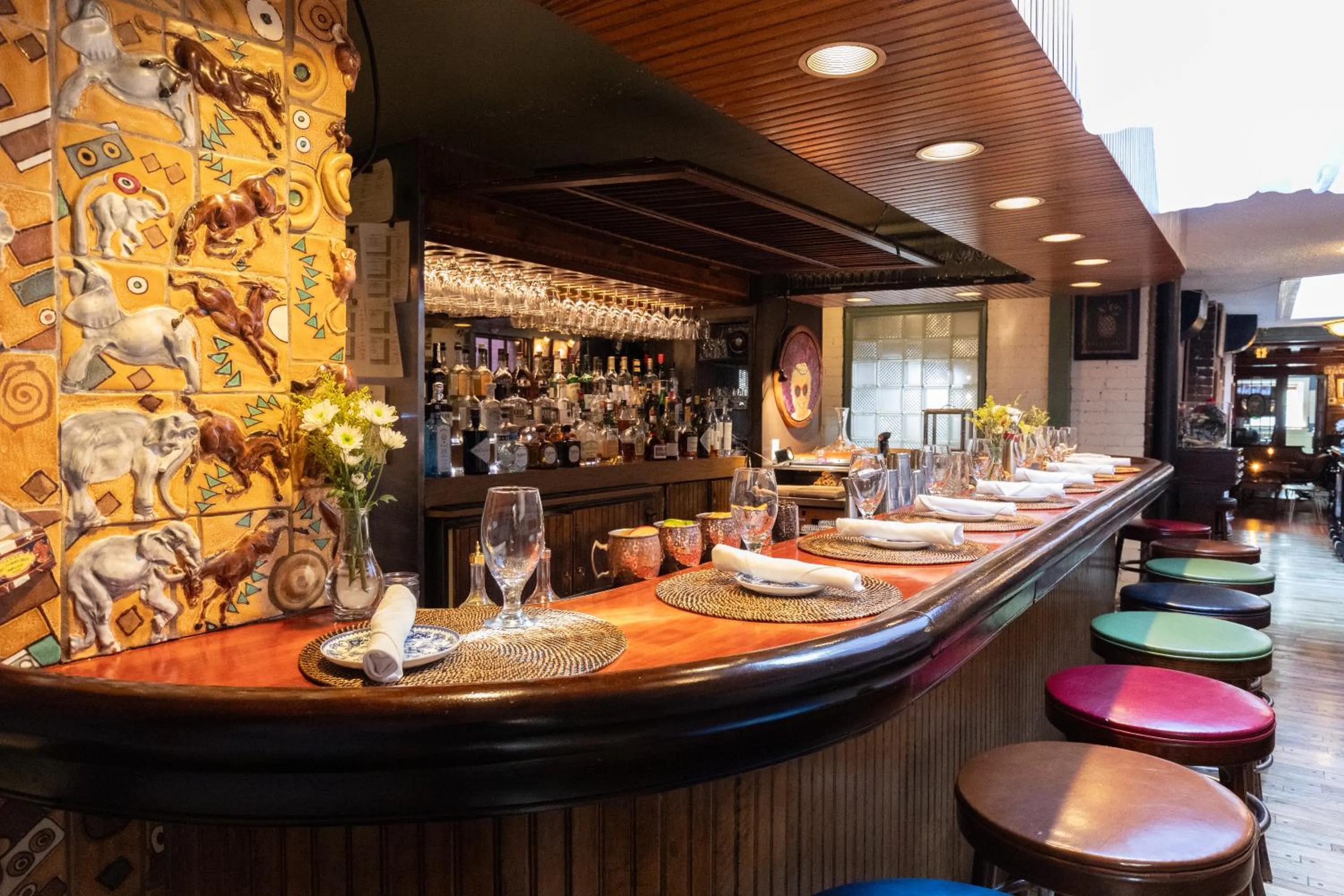 Restaurant/places to eat in Hotel Tabard Inn