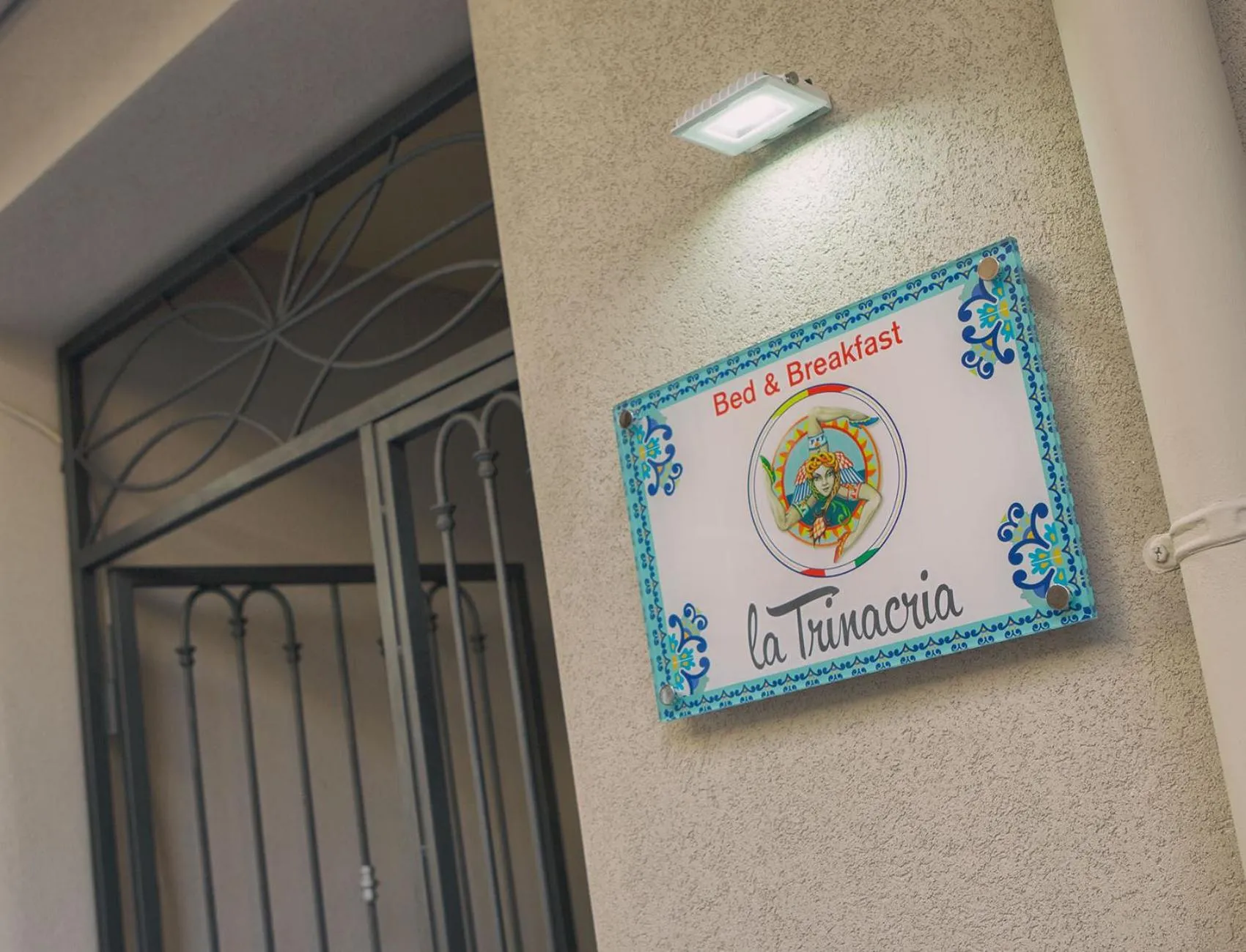 Property building in La Trinacria