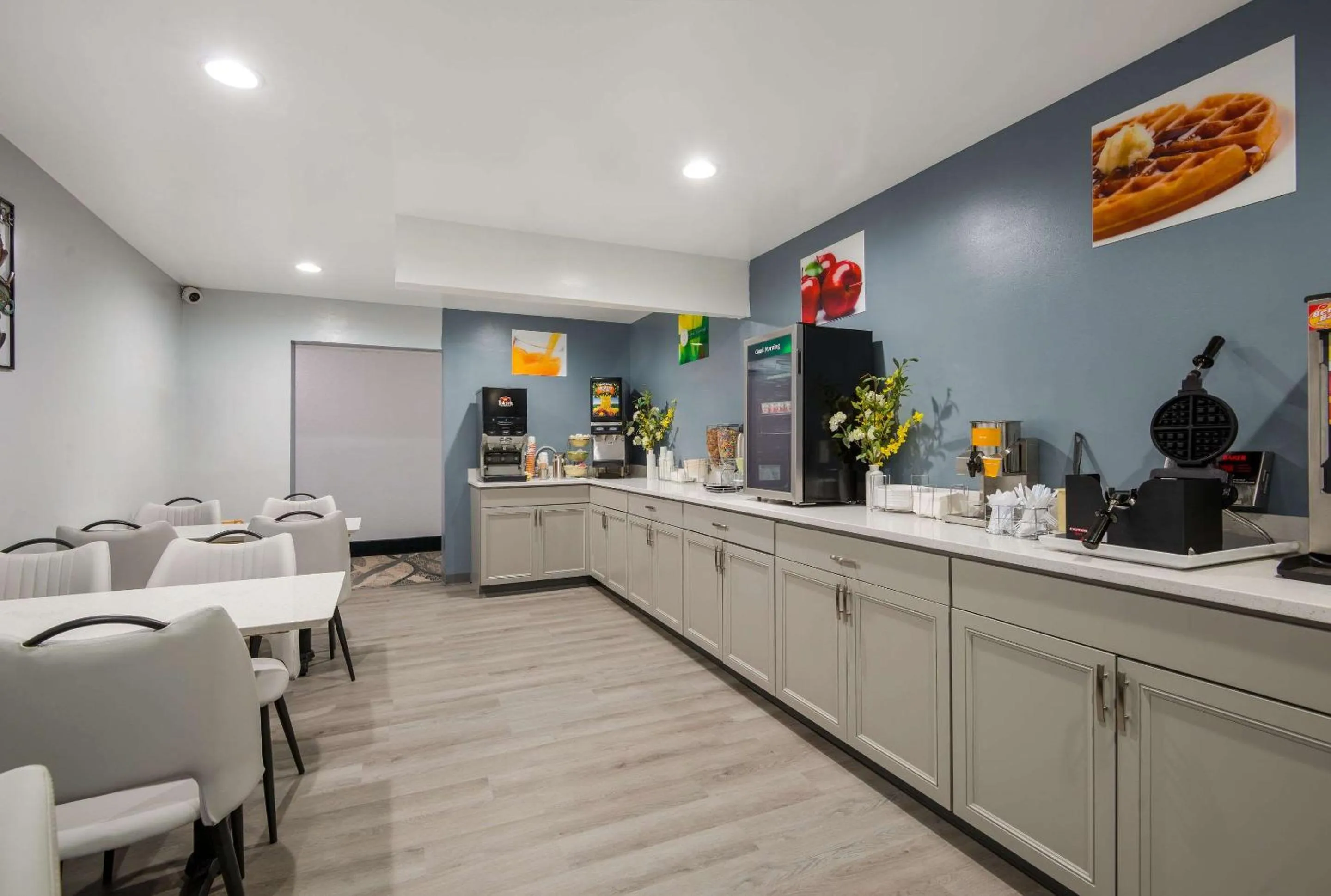 Breakfast in Quality Inn Oneida near Casino