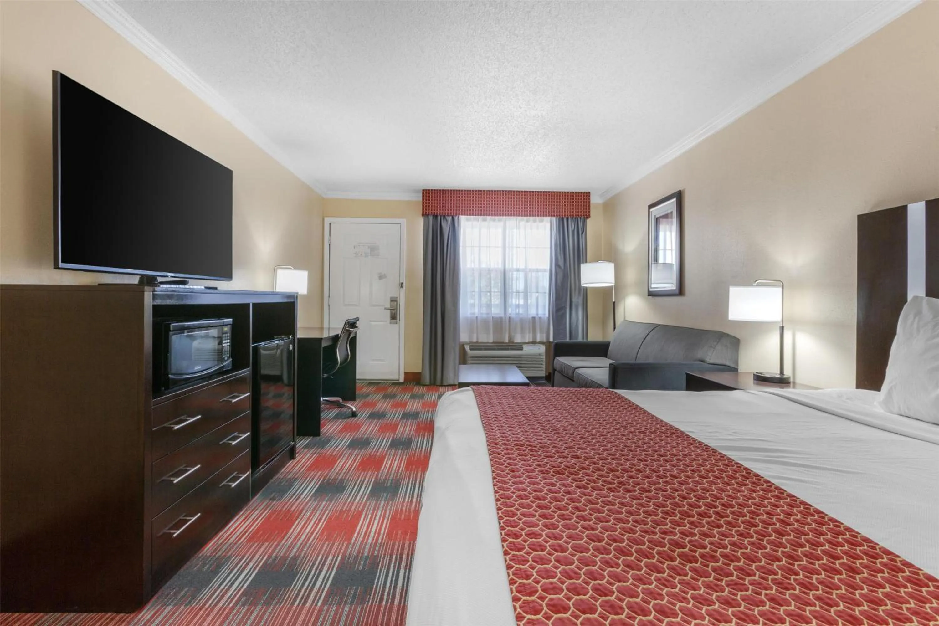 Bedroom, Bed in Best Western Brady Inn