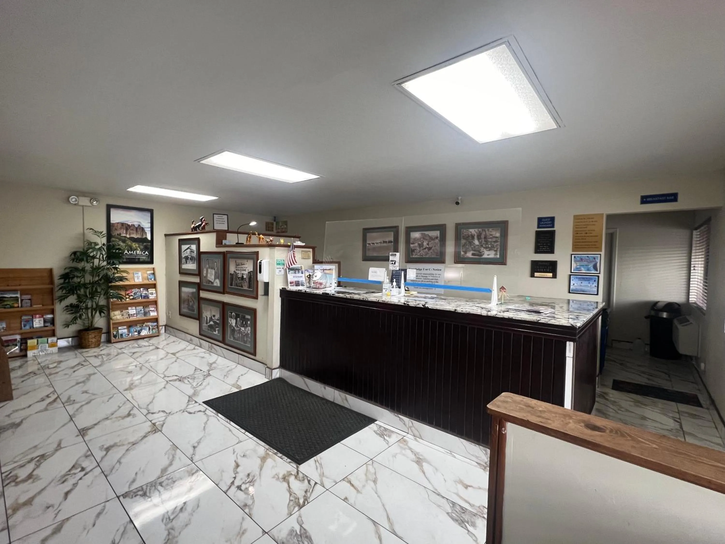 Lobby or reception in Travelodge by Wyndham Truth or Consequences