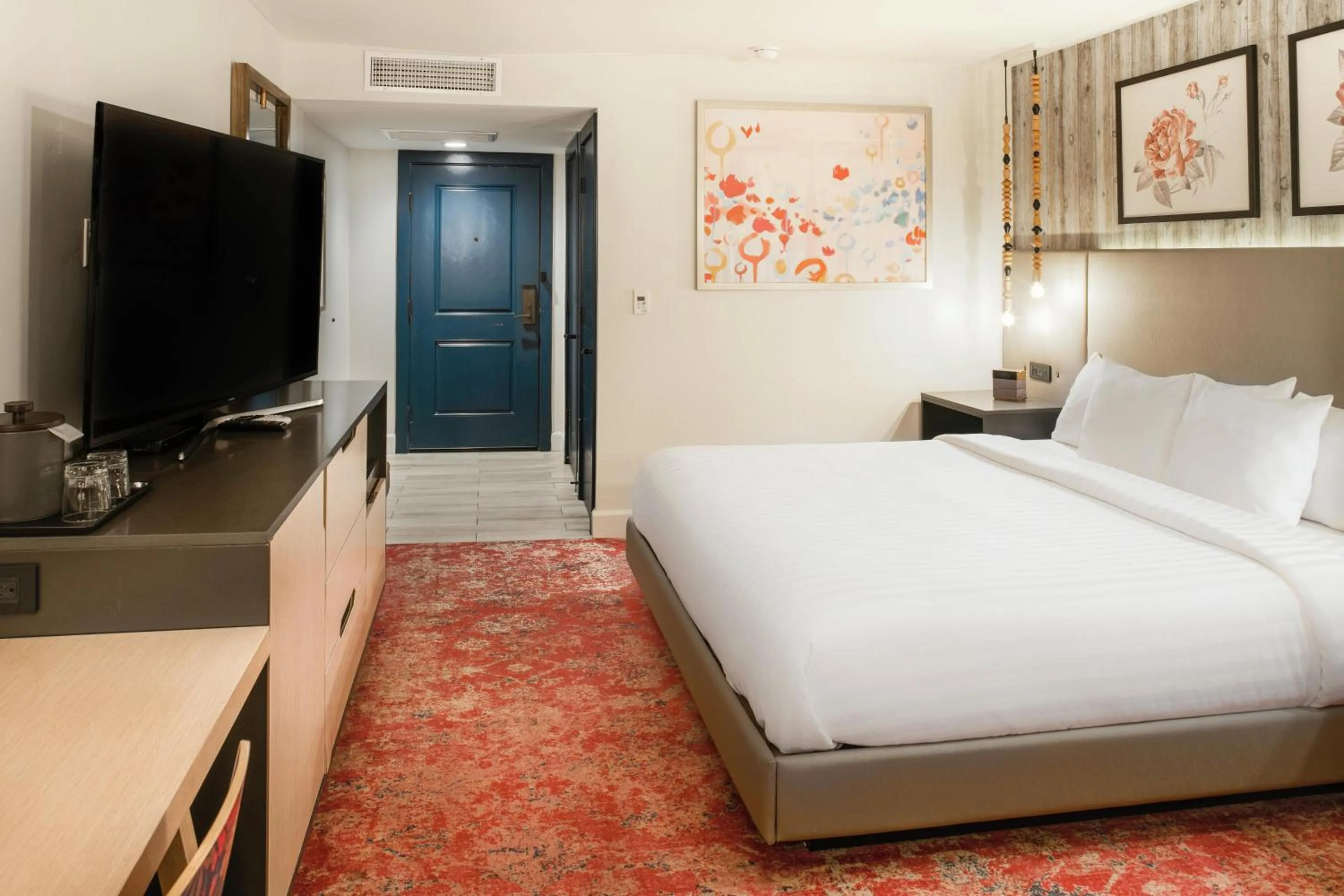 Bedroom, Bed in Cliffrose Springdale, Curio Collection By Hilton