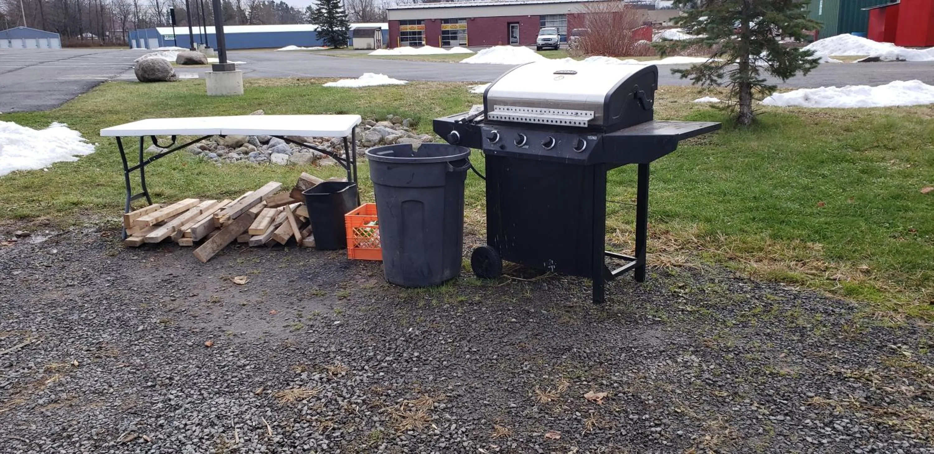 BBQ facilities in Pleasant Night Inn- carthage NY