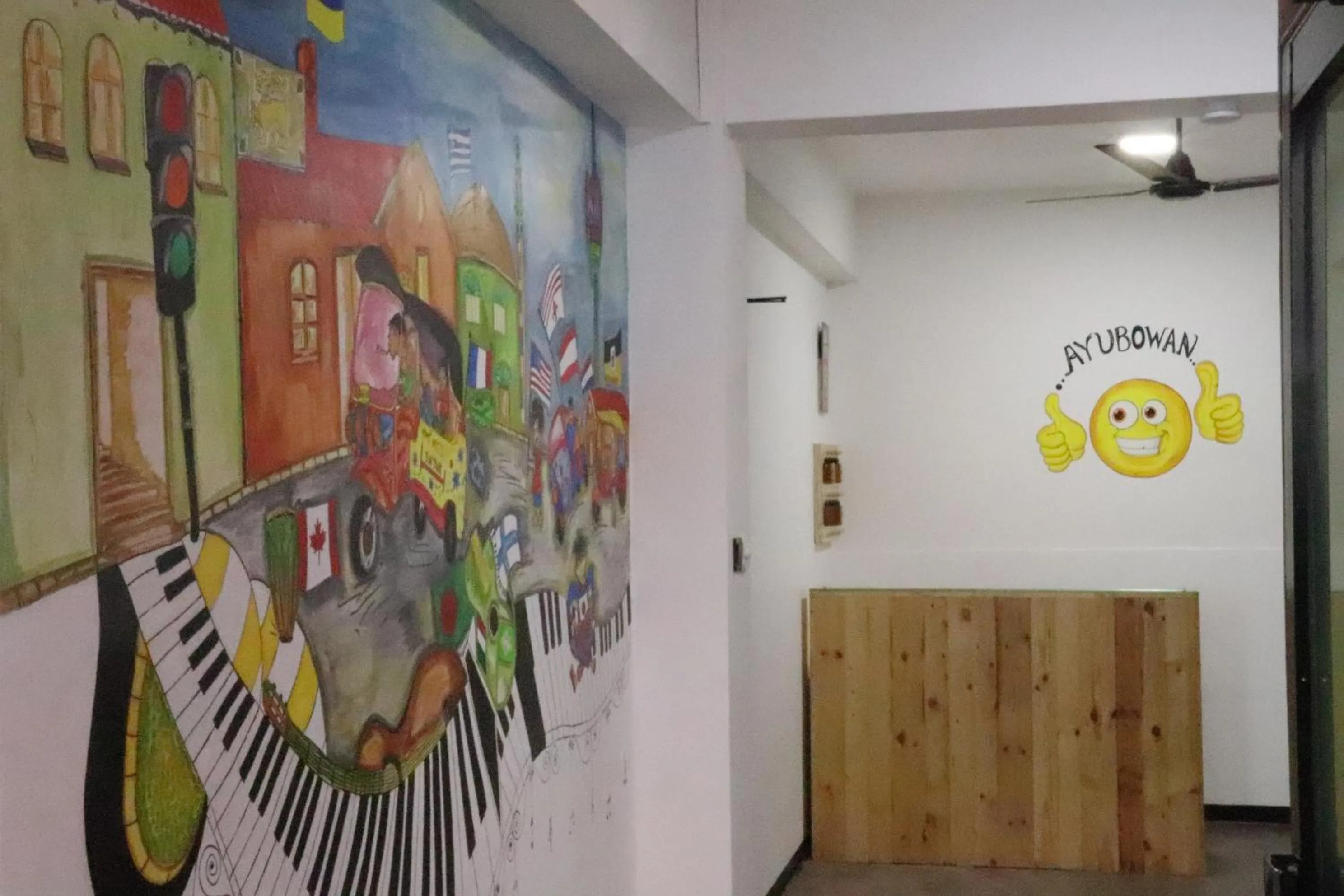 Property logo or sign in Miracle Colombo City Hostel