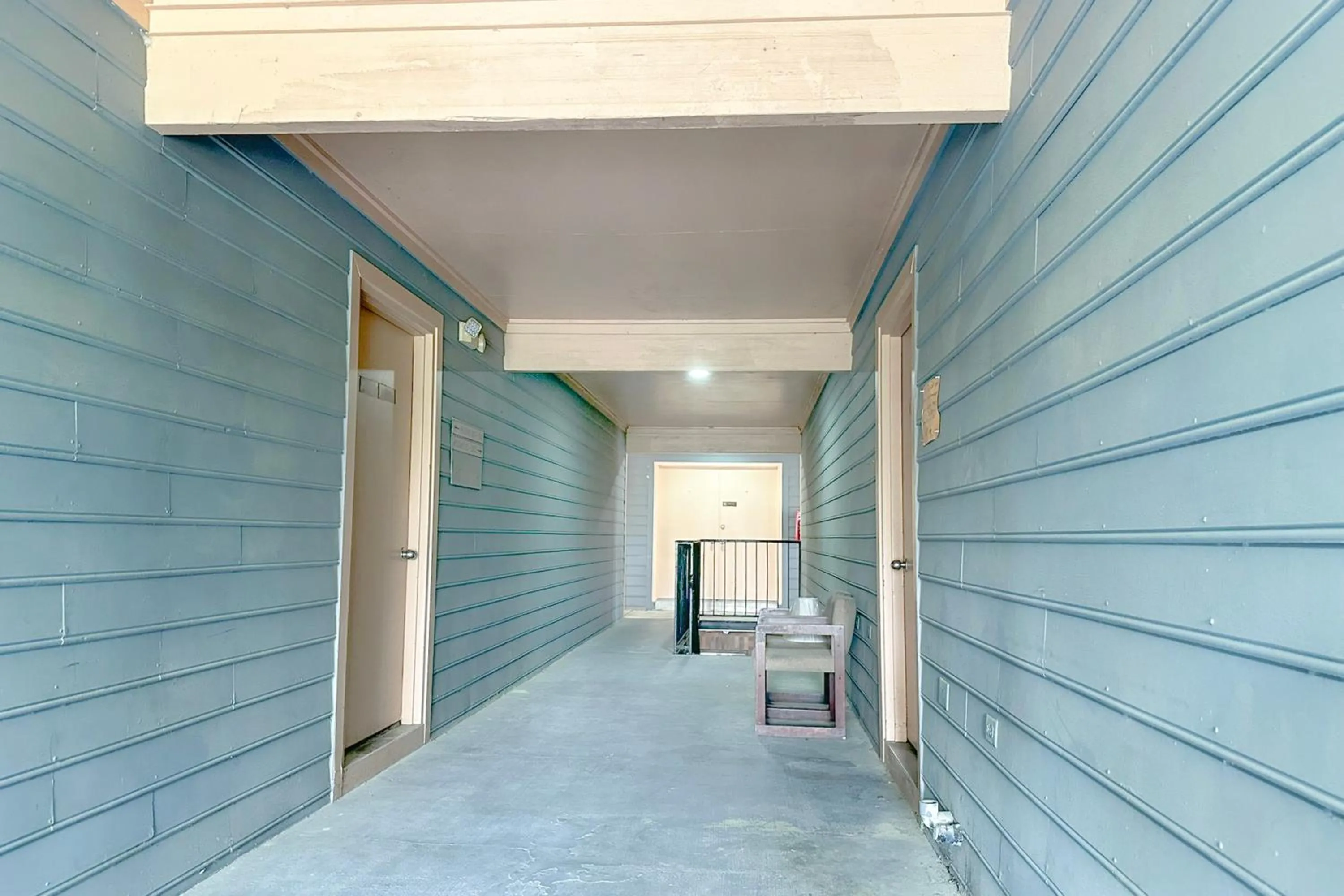 Area and facilities in Louisville Inn by OYO Louisville Municipal Airport