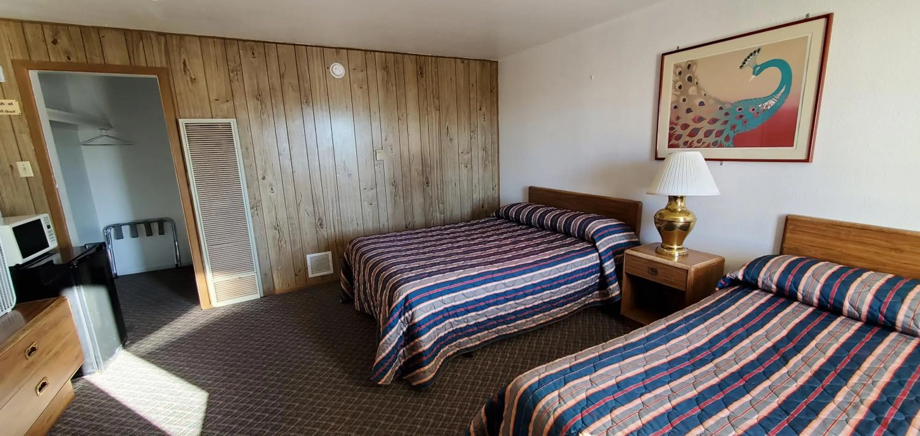 Bed in Budget Inn Motel Gallup