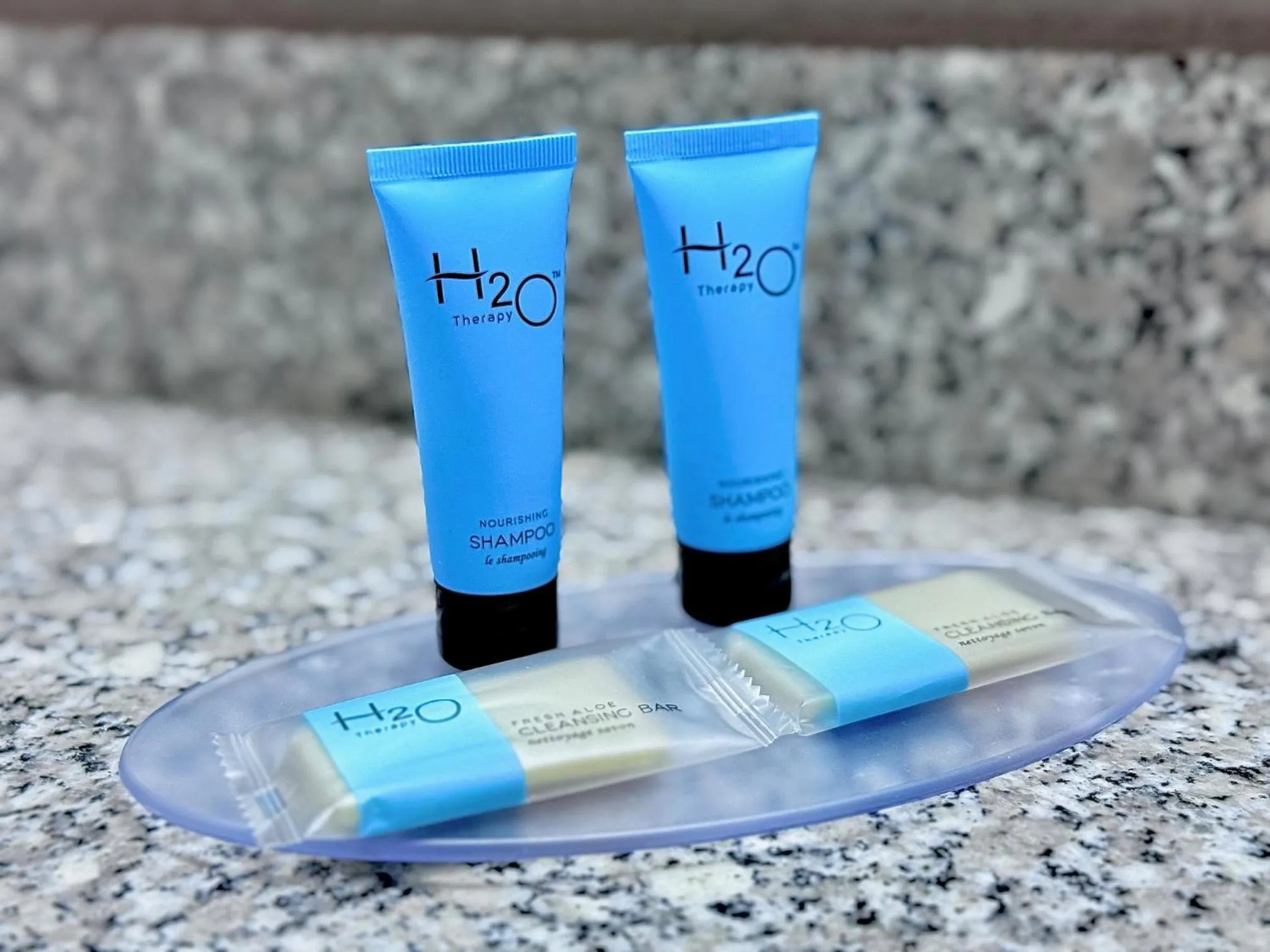 Bathroom in American Inn Cedar Rapids South