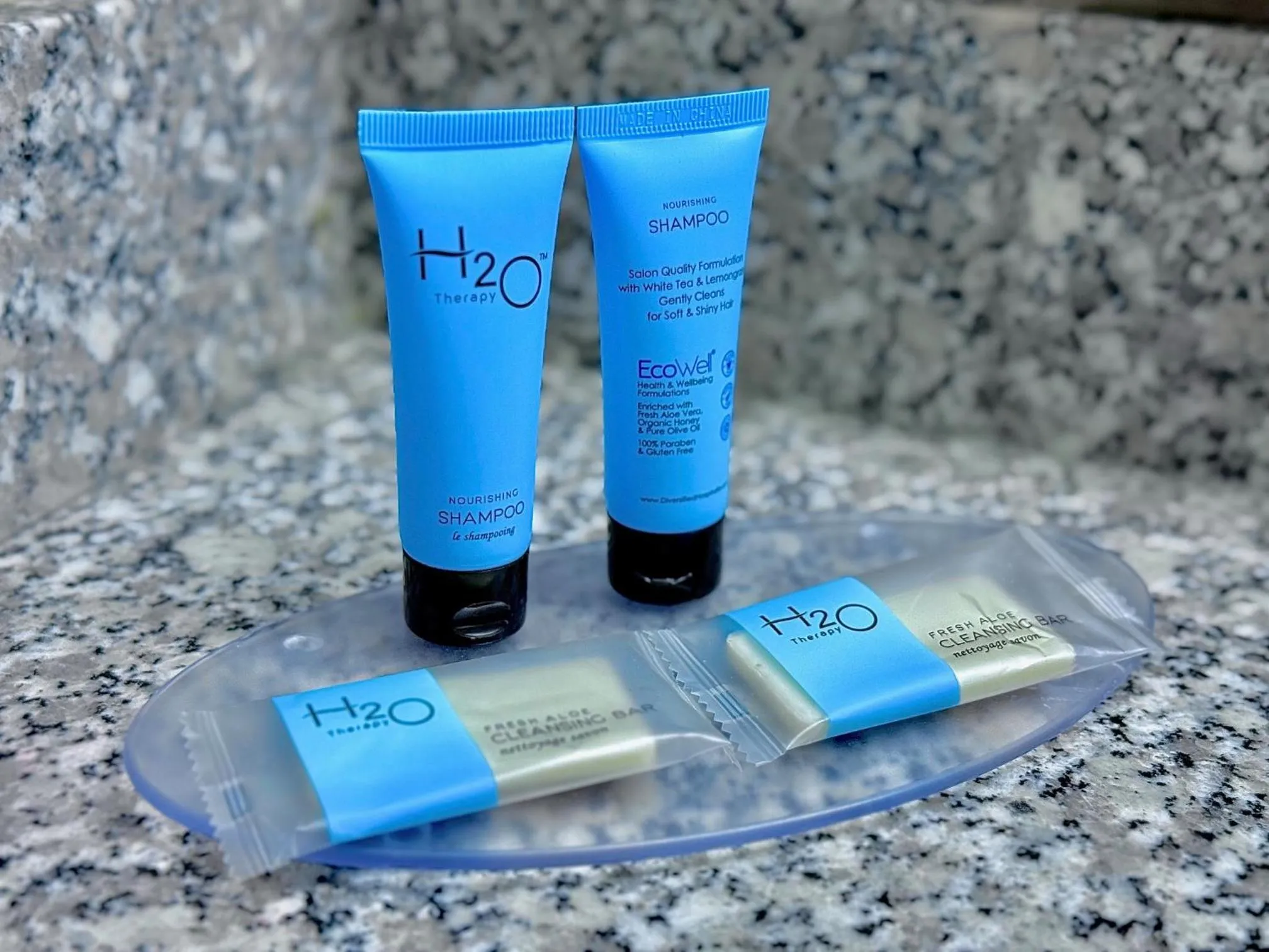 Bathroom in American Inn Cedar Rapids South