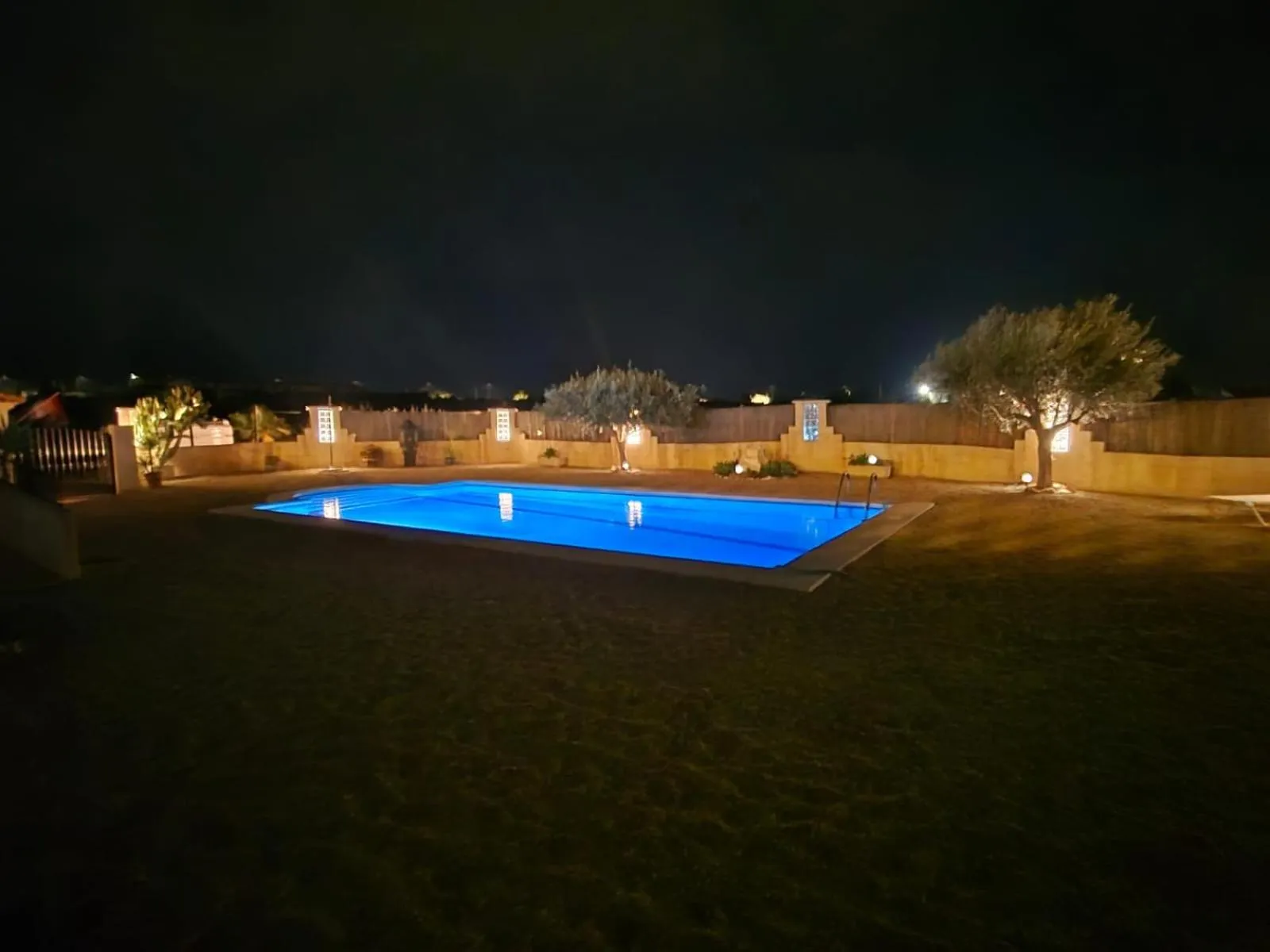 Swimming pool in Casa Barranca Bed and Breakfast