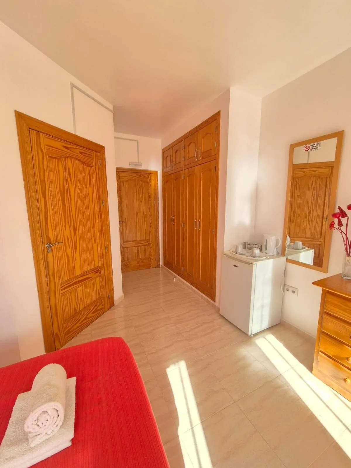 wardrobe, Bed in Casa Barranca Bed and Breakfast