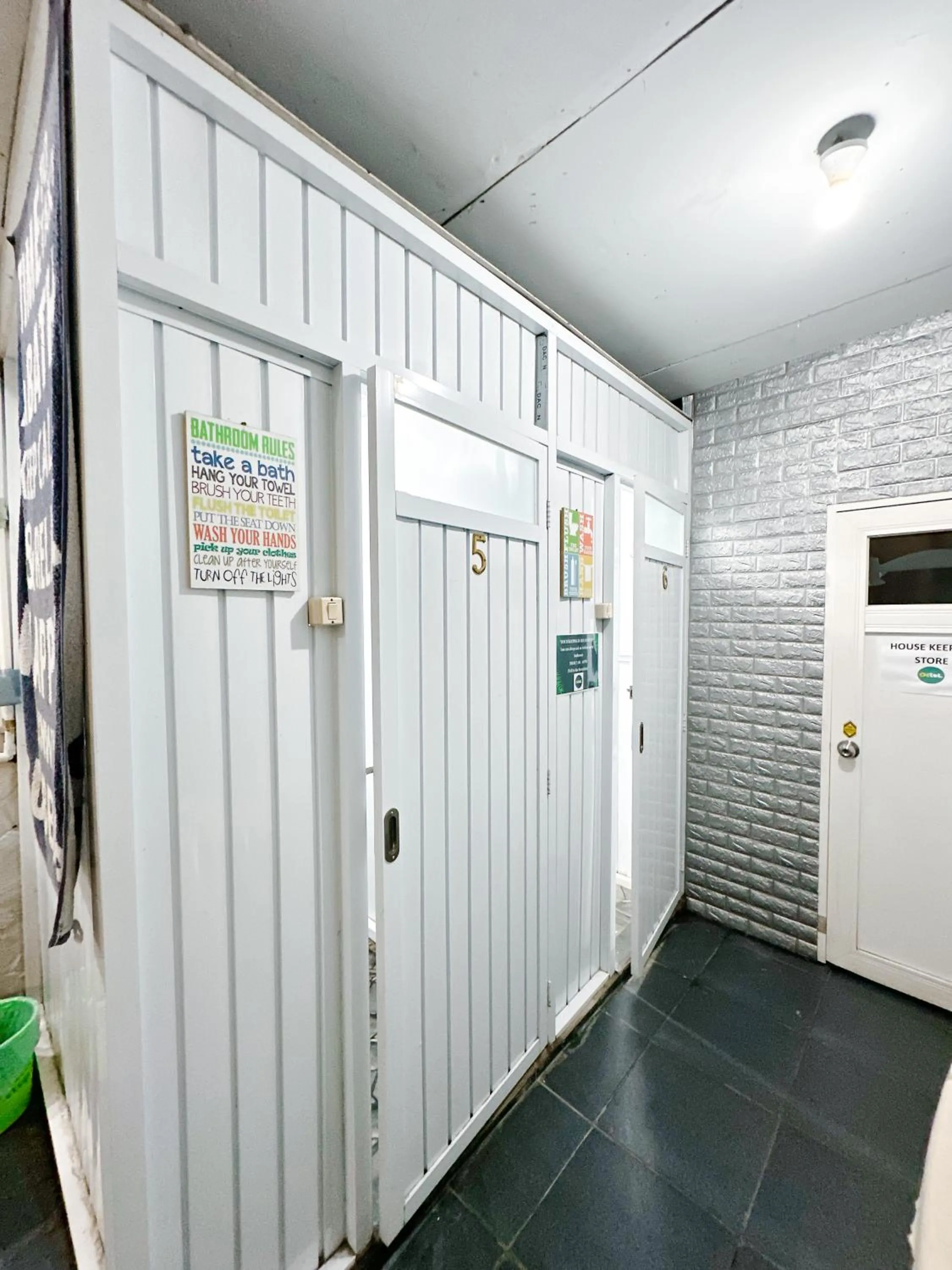 Bathroom in OsteL By OstiC