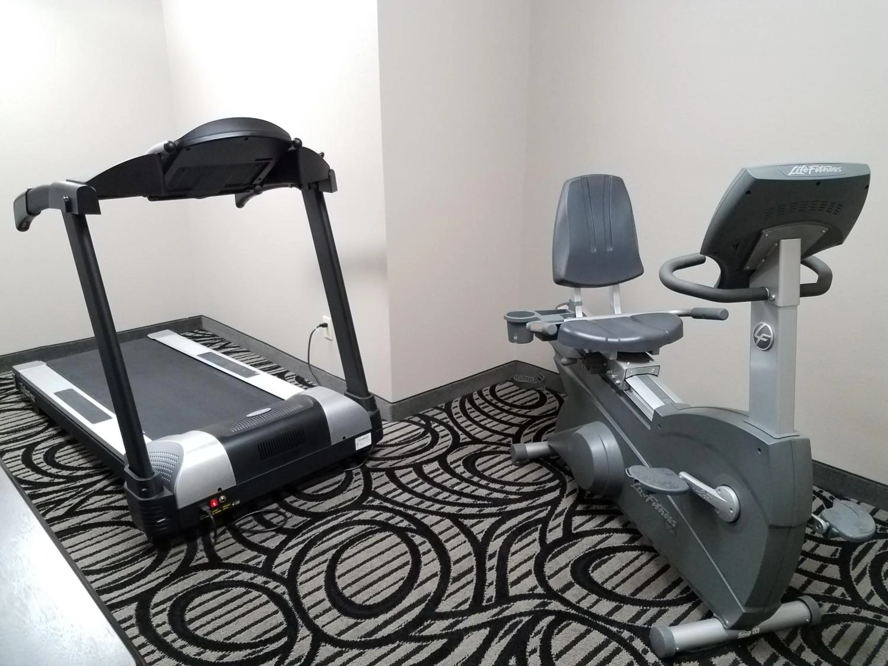 Fitness centre/facilities in Okoboji Inn & Suites