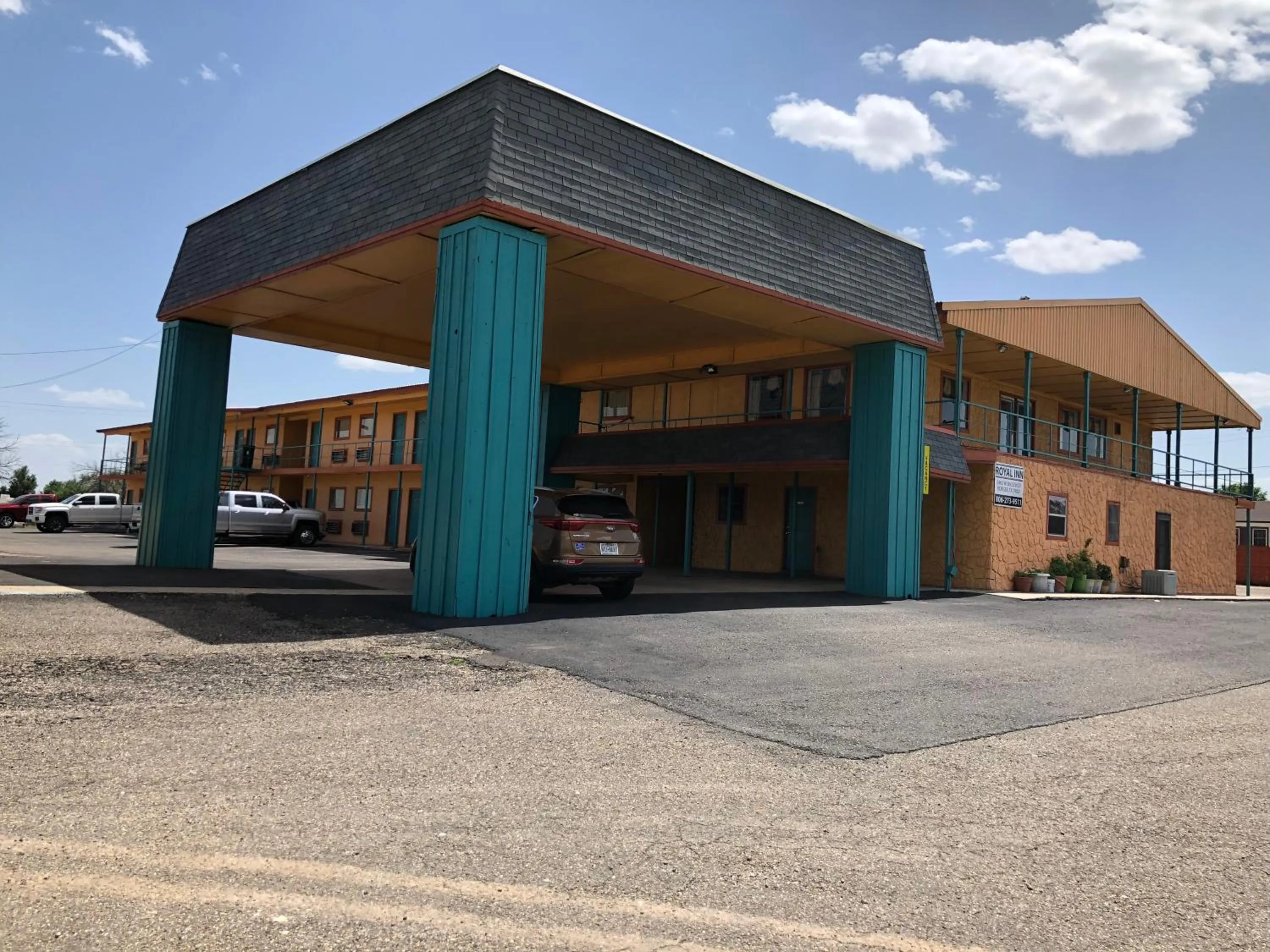 Property building in Royal Inn Borger