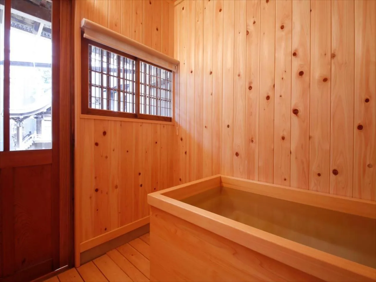 Bathroom in Yamasaki Ryokan Q Nakamonzenya