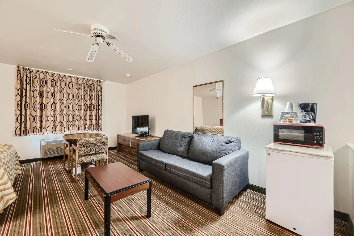 Travelodge by Wyndham Longmont