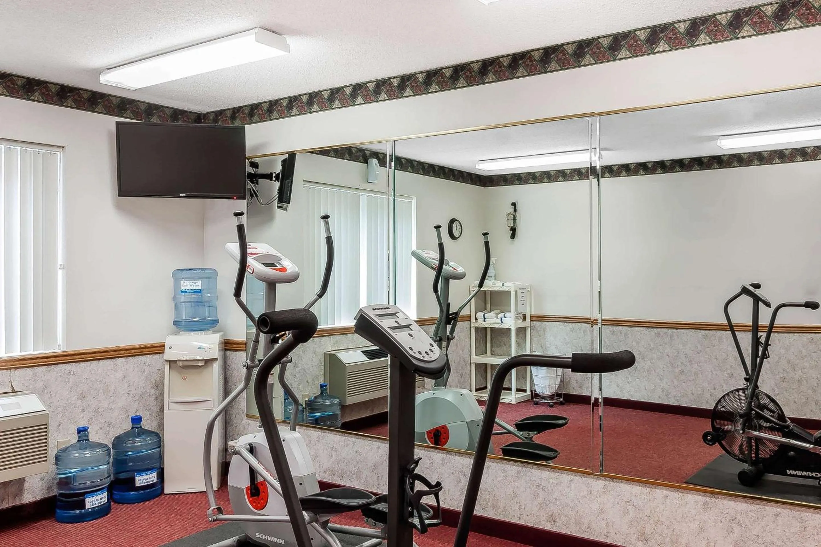 Fitness centre/facilities in Rodeway Inn