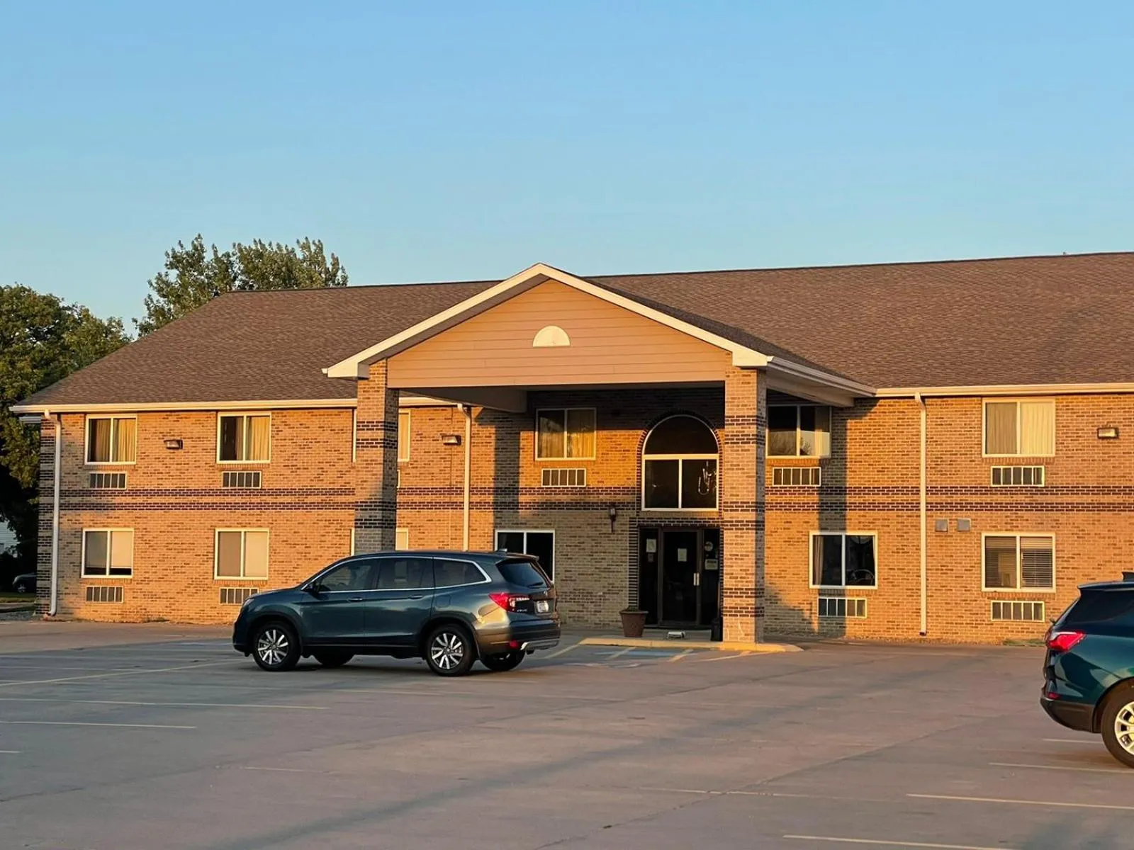 Facade/entrance in Rodeway Inn