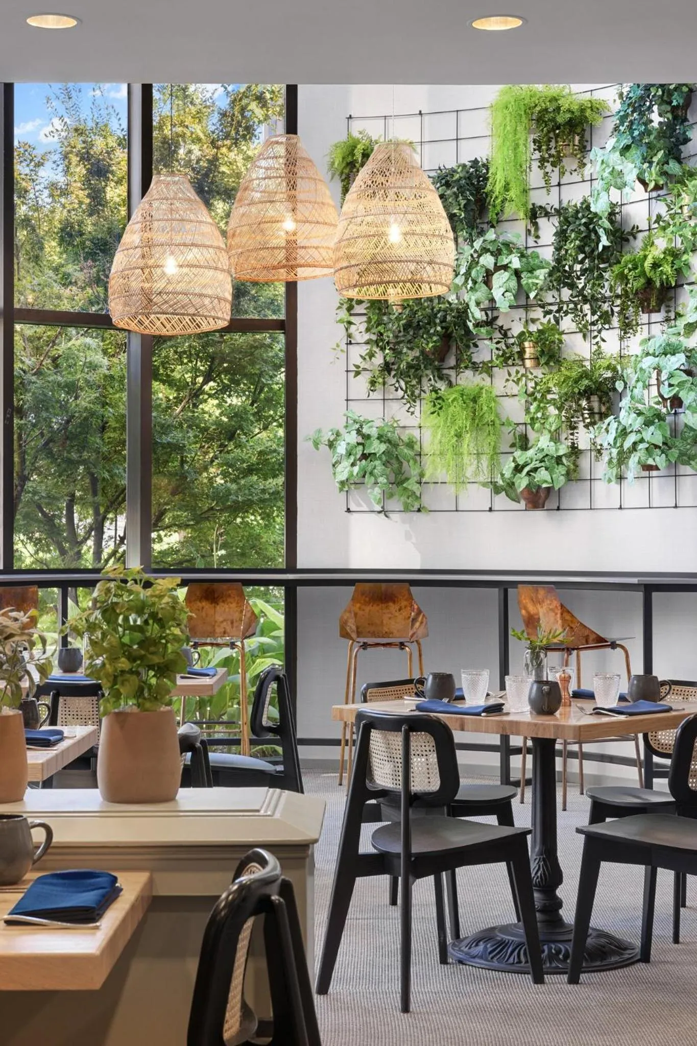 Restaurant/places to eat in Omni Las Colinas Hotel