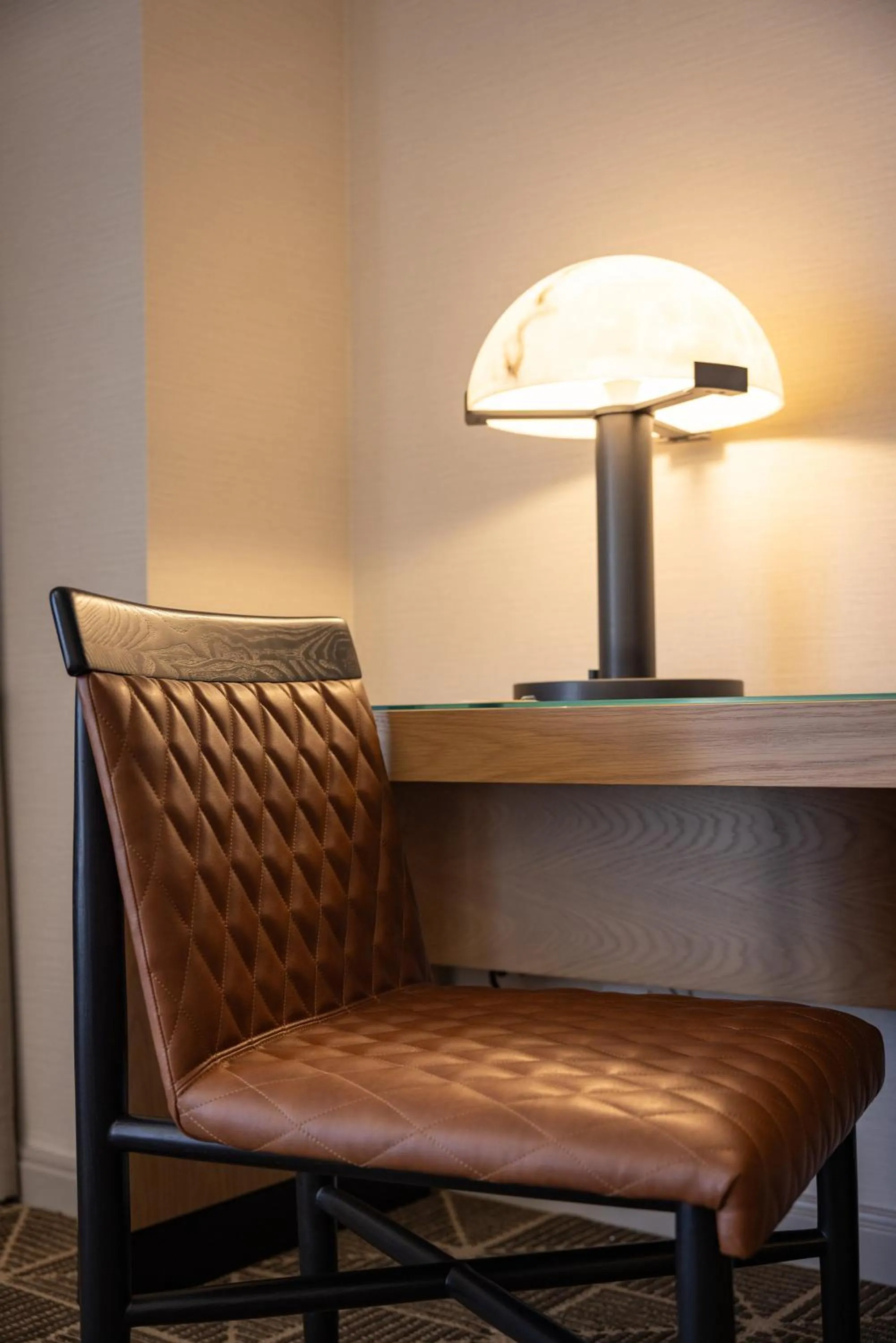 Bedroom in Omni Las Colinas Hotel