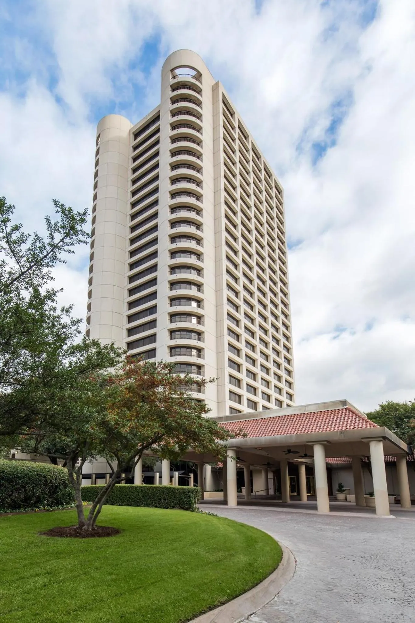 Property building in Omni Las Colinas Hotel